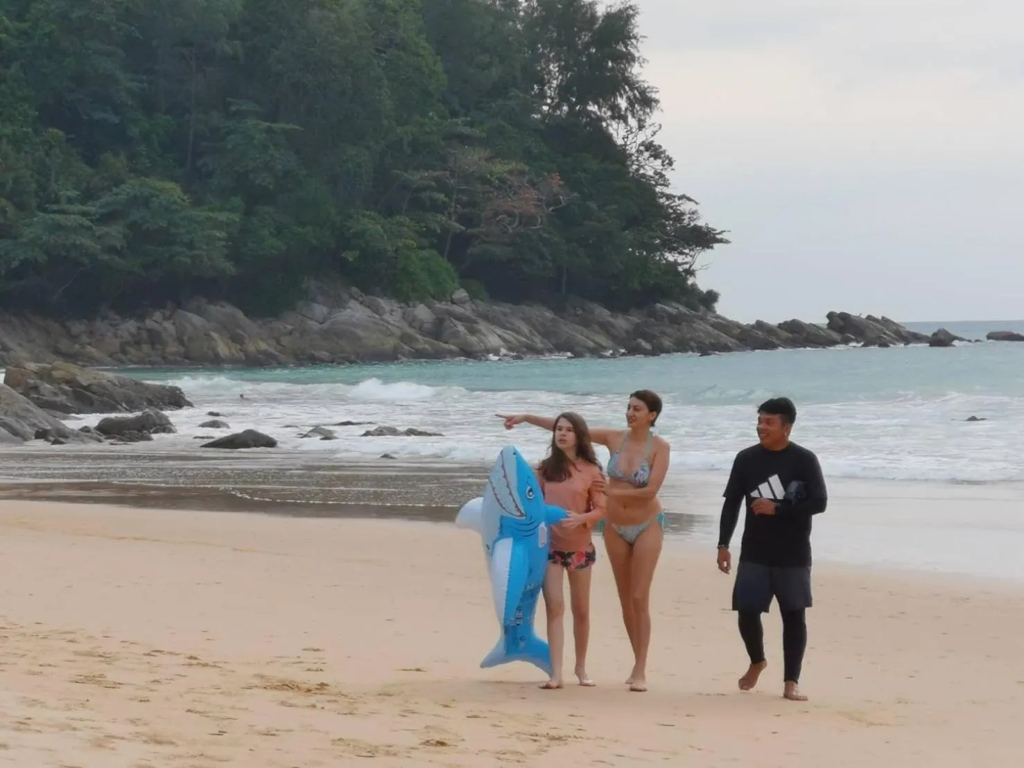 Day in Sealord Naithon Beachfront Villa