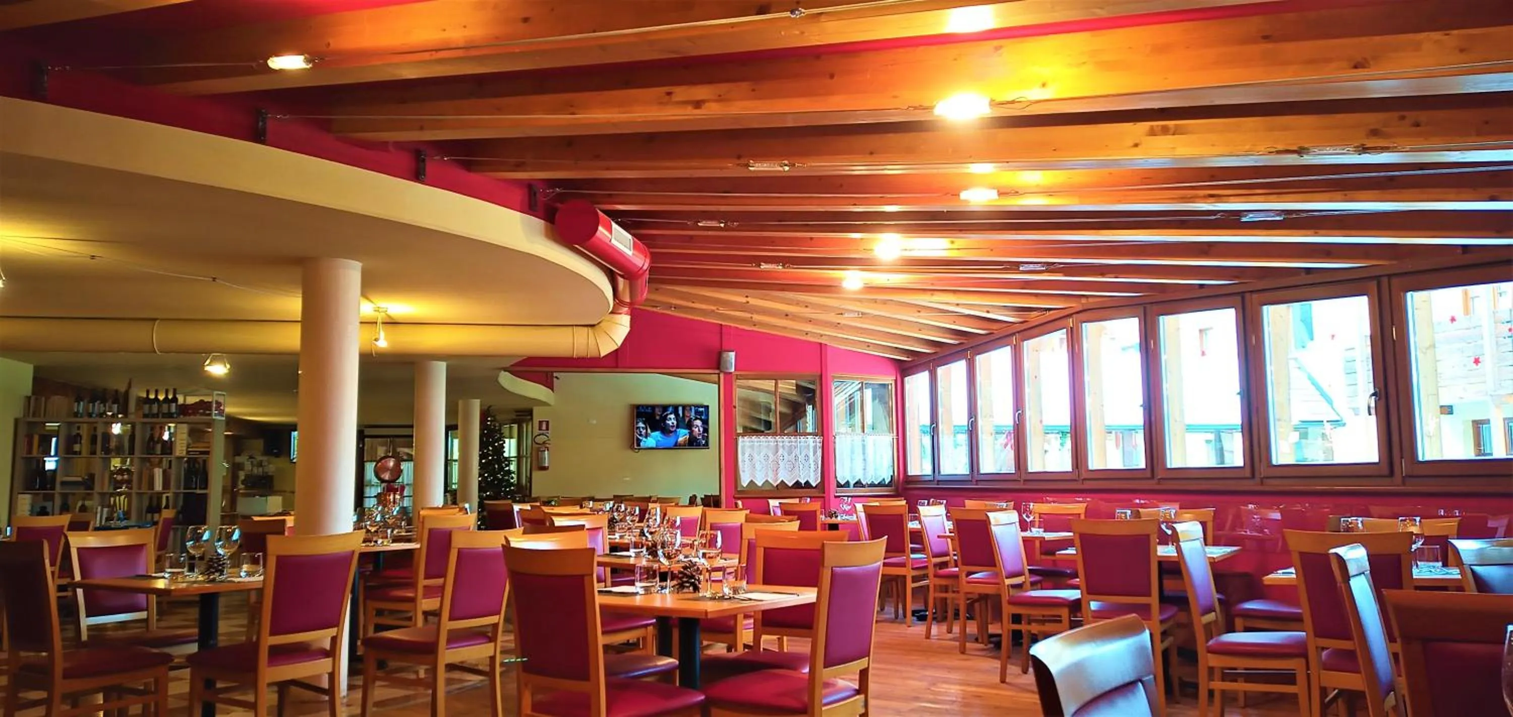 Restaurant/places to eat in Nevesole Folgarida Resort Aparthotel