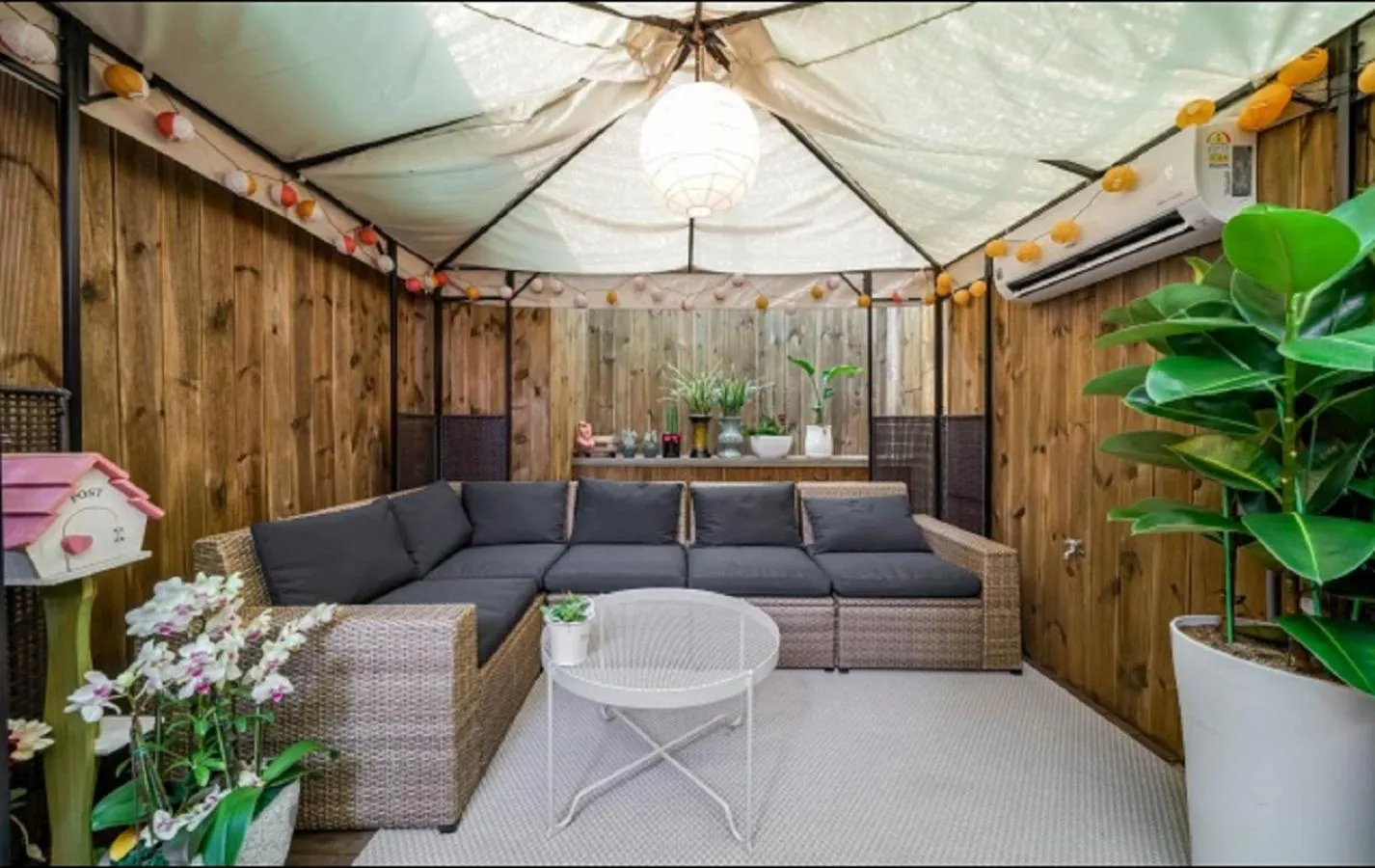 Property building in Bay 202 Hotel