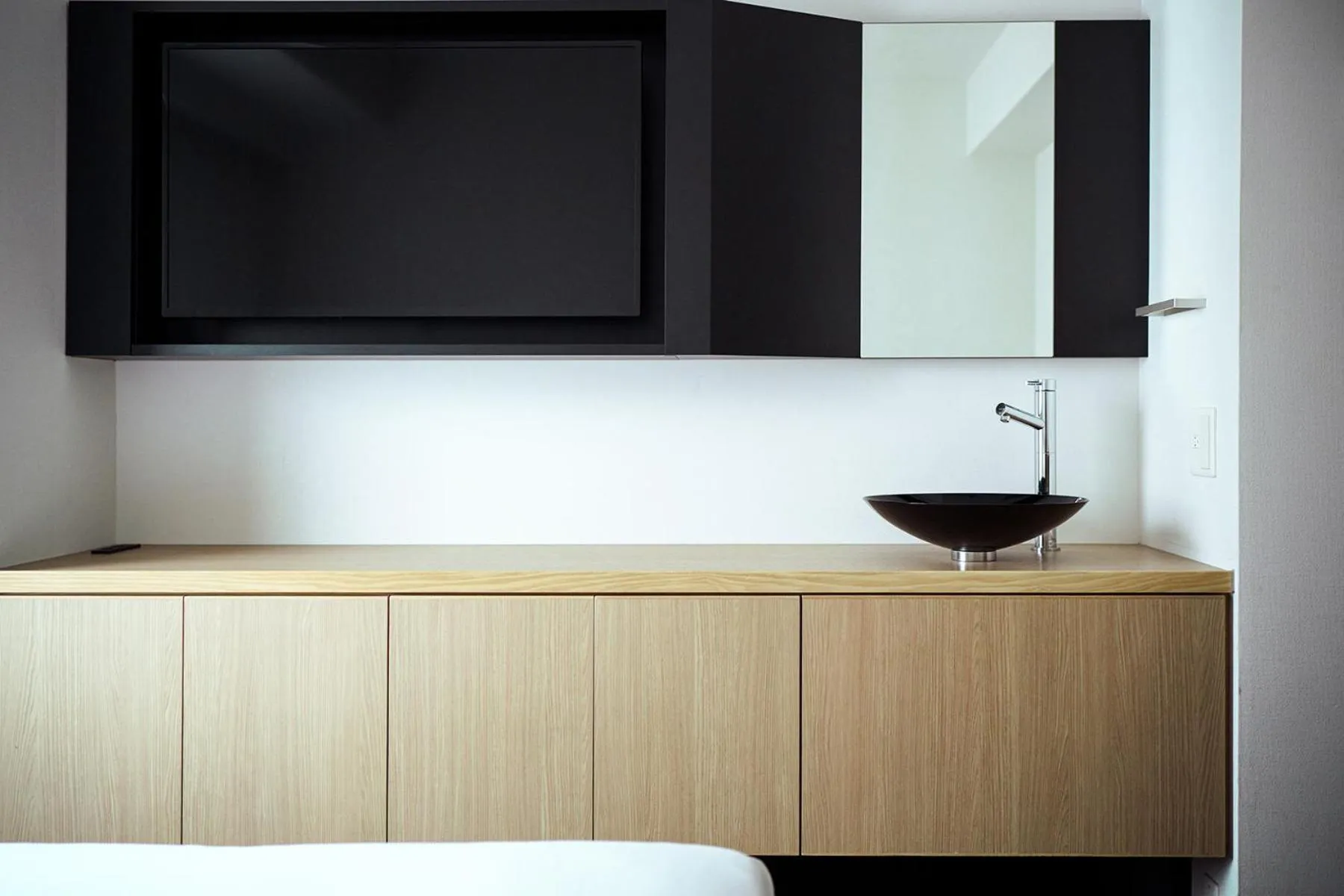 Photo of the whole room in OMO3 Tokyo Akasaka by Hoshino Resort