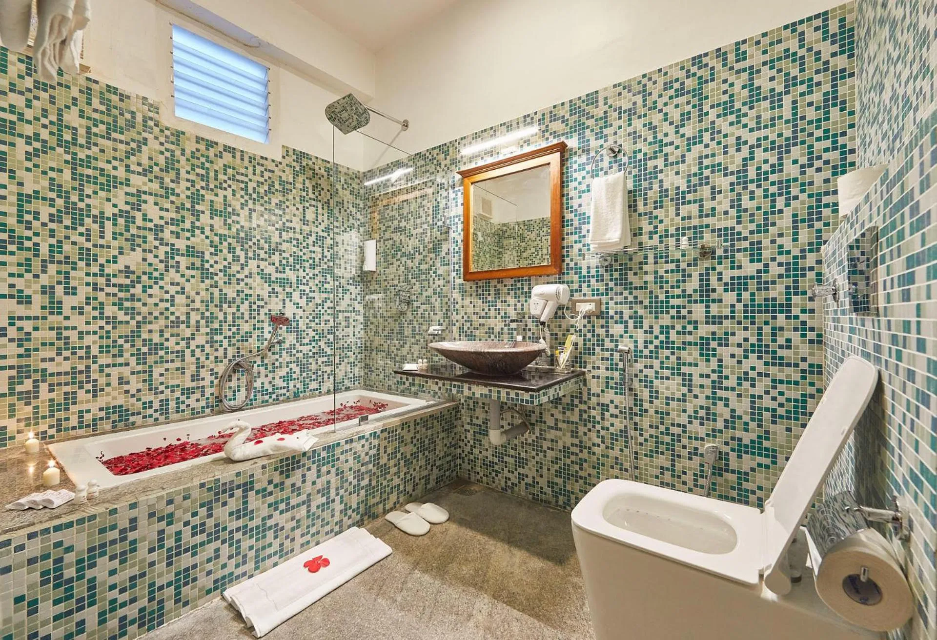 Toilet in VILLA DU OCEAN