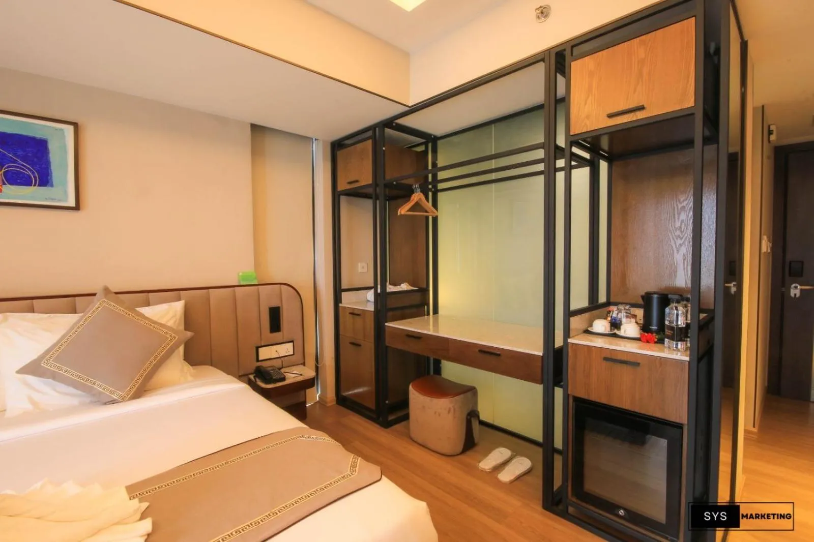 Bed in Sayarsan Hotel Yangon