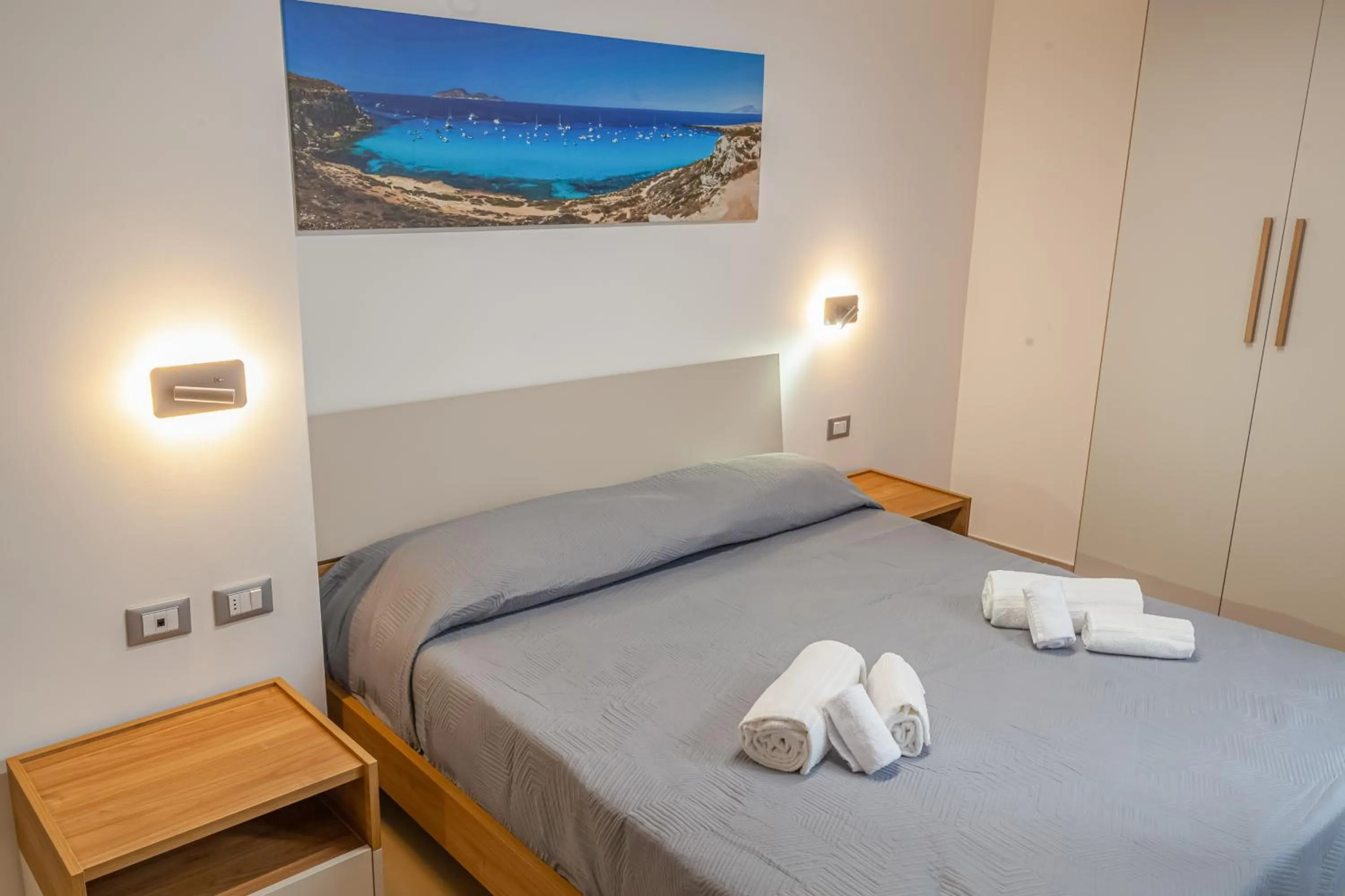 Bedroom, Bed in Isgrò Rooms