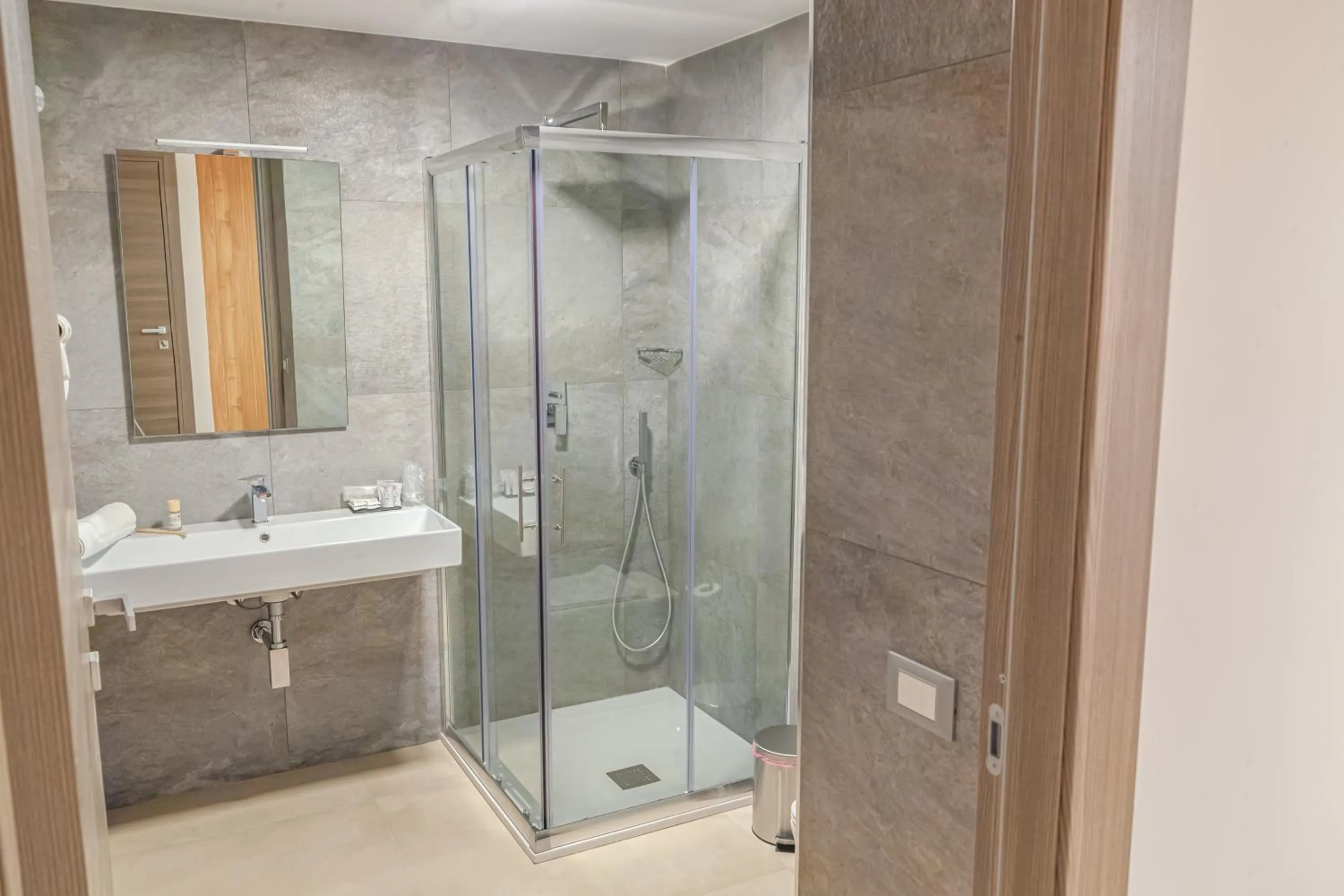 Bathroom in Isgrò Rooms