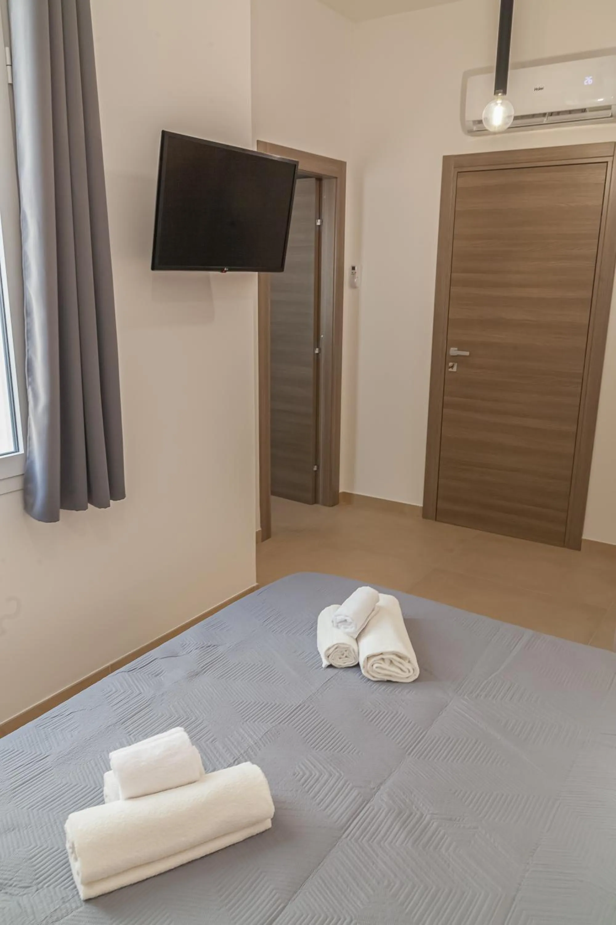 Bedroom, Bed in Isgrò Rooms