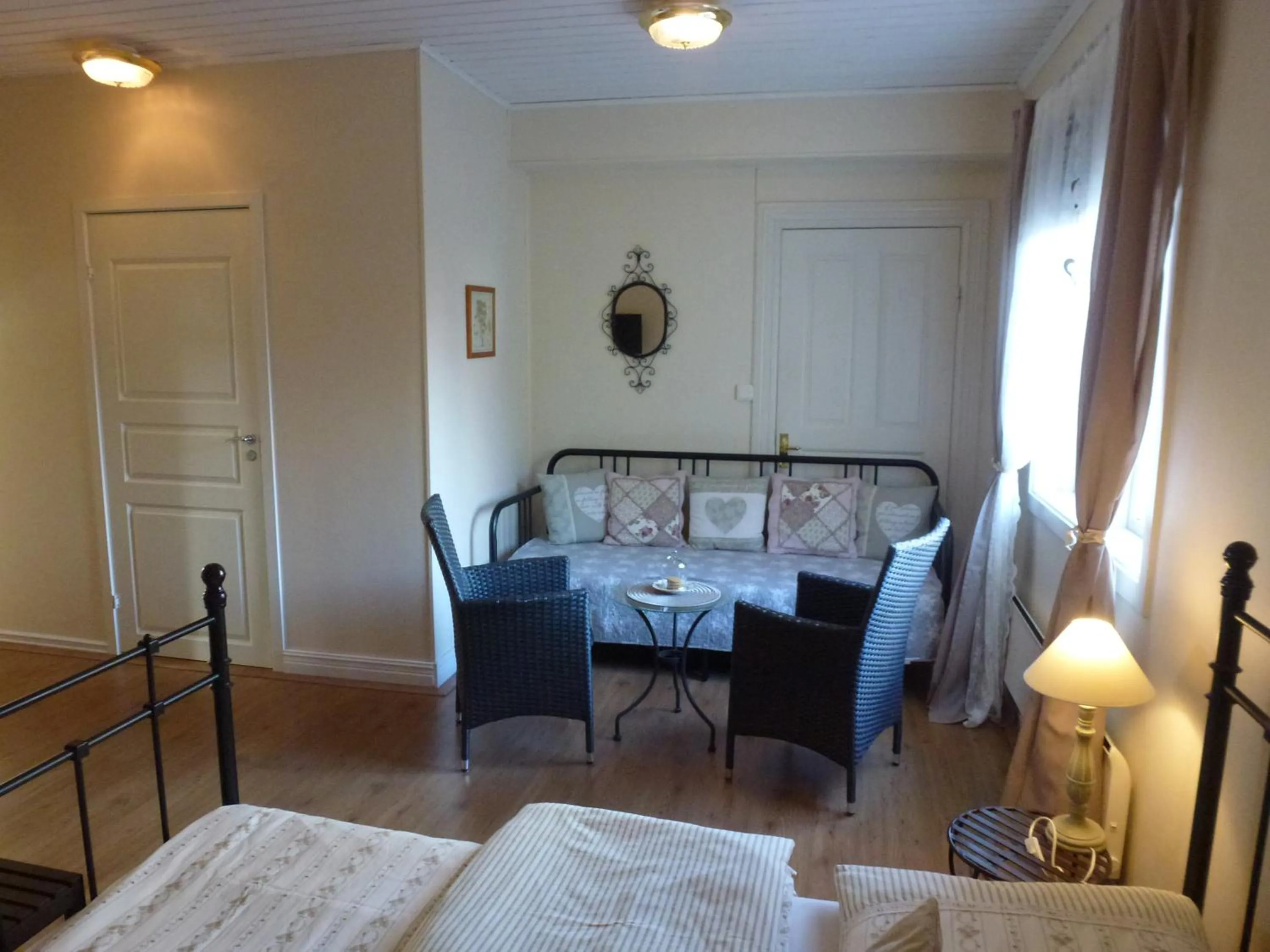 Photo of the whole room in Hotell Vita Hästen Hästveda