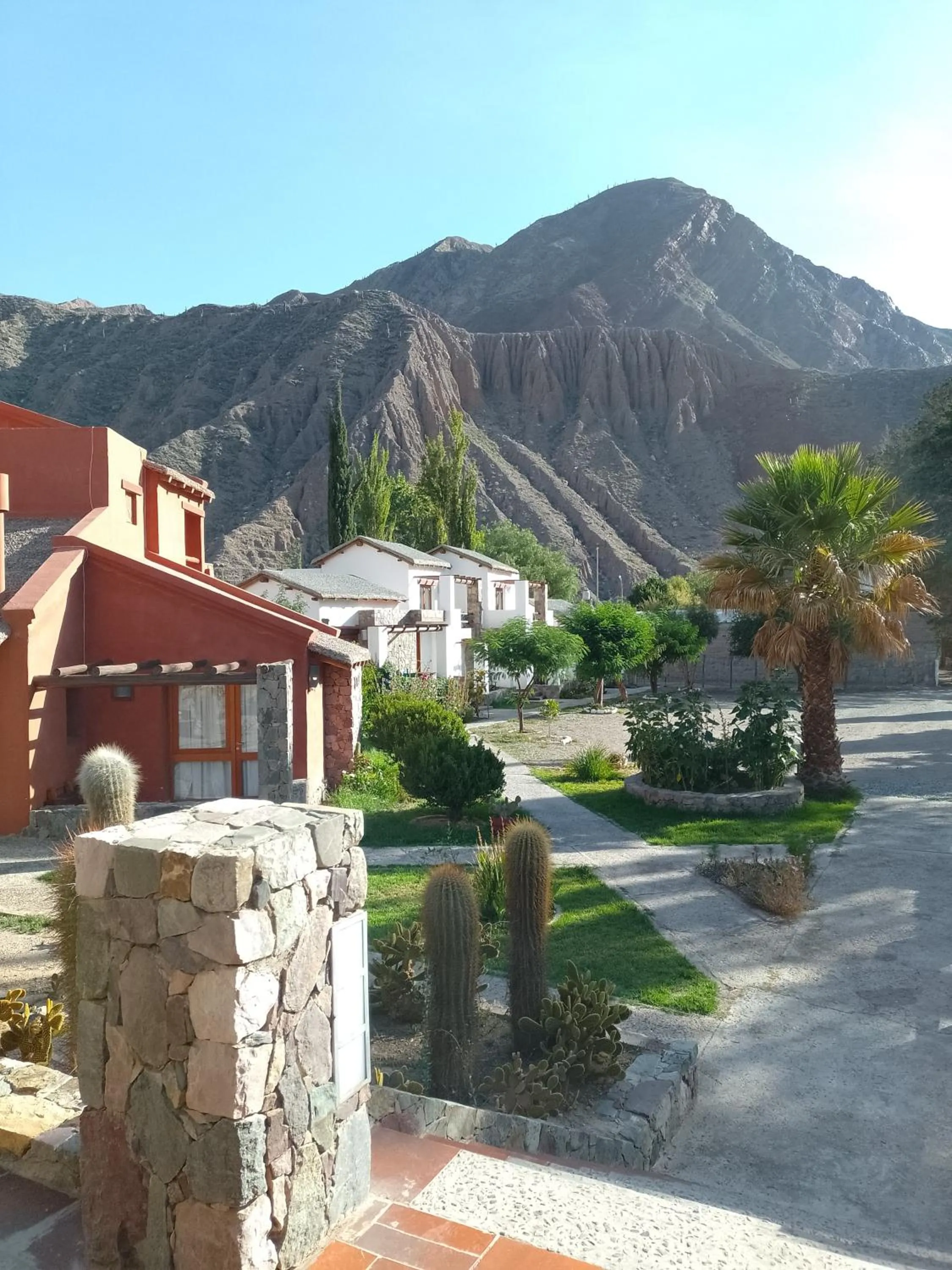 Property building in El Refugio de Coquena