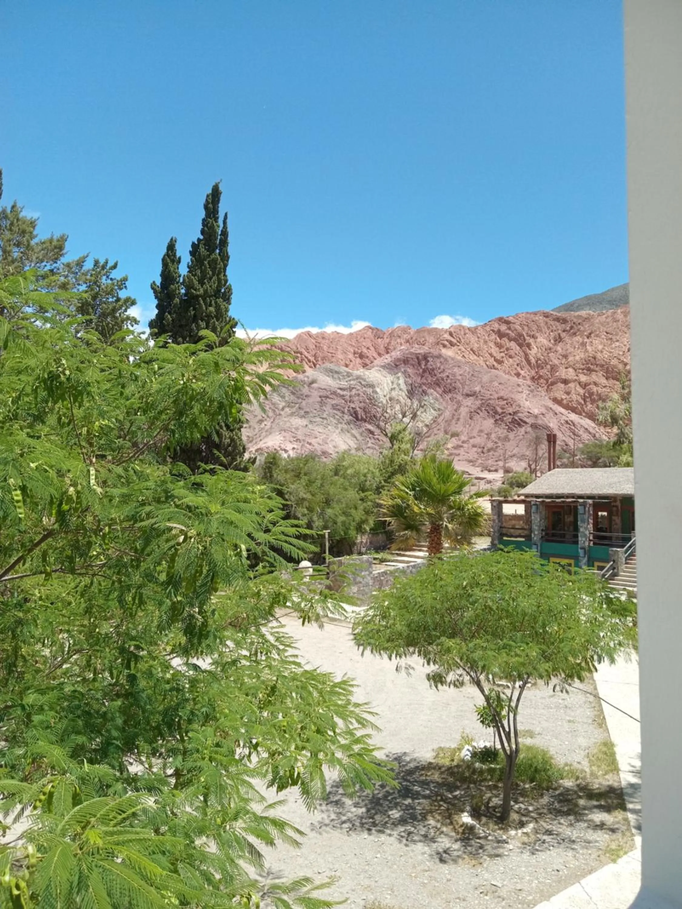 Property building in El Refugio de Coquena