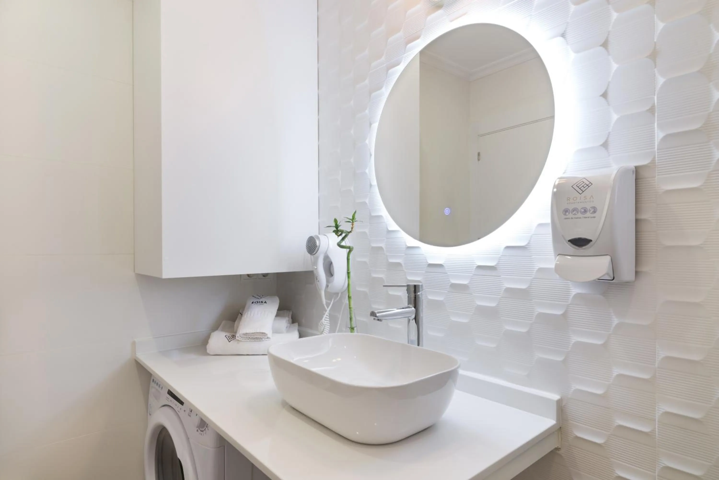 Toilet in Roisa Centro