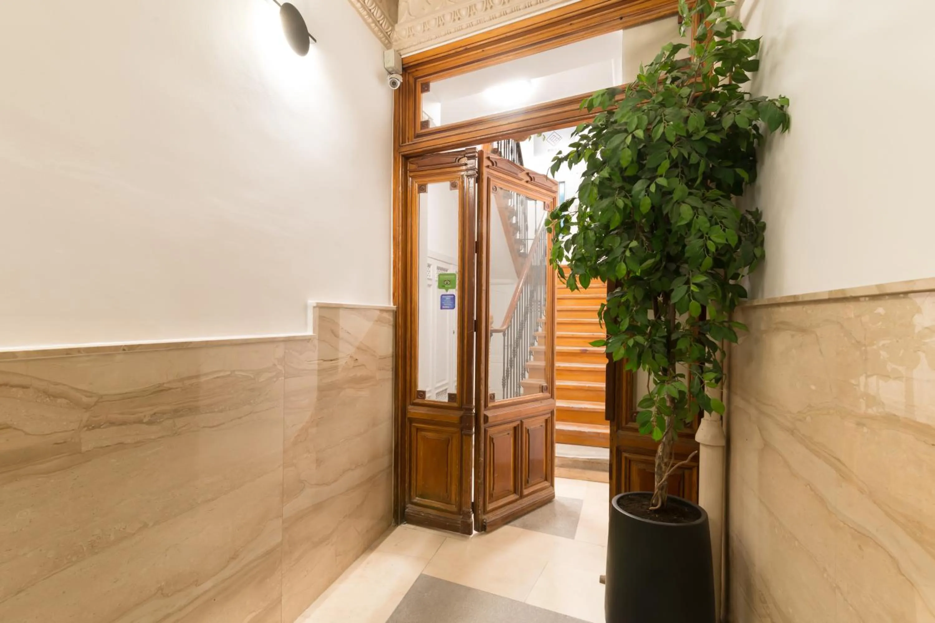 Facade/entrance in Roisa Centro