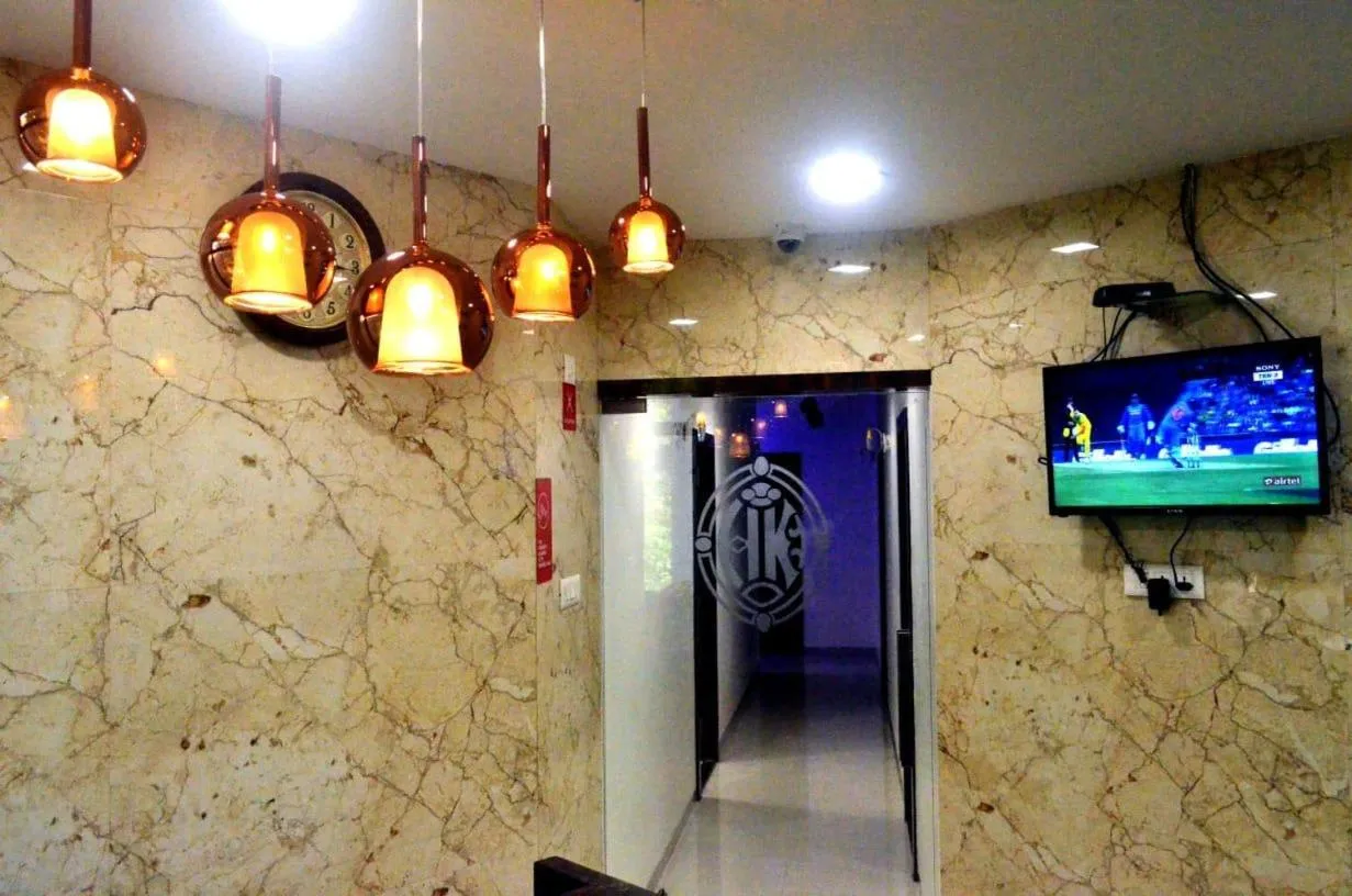 THE BEST HOTEL MUMBAI