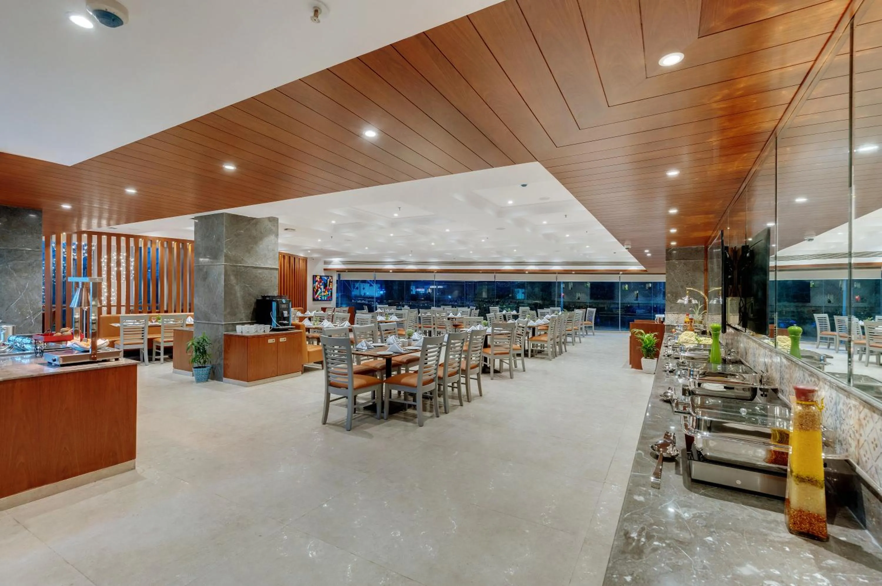 Restaurant/places to eat in The Fern Residency Turbhe