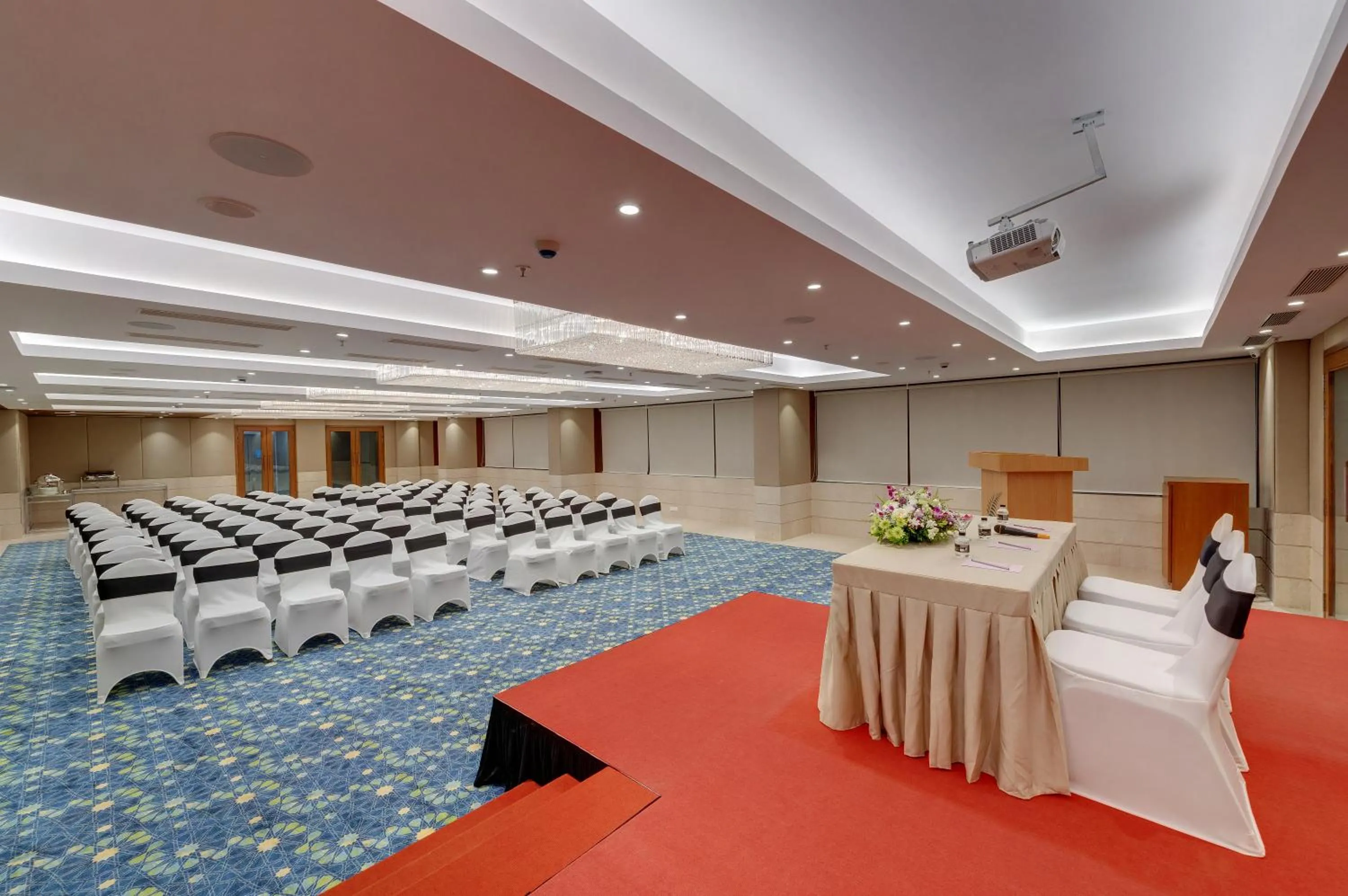 Banquet/Function facilities in The Fern Residency Turbhe