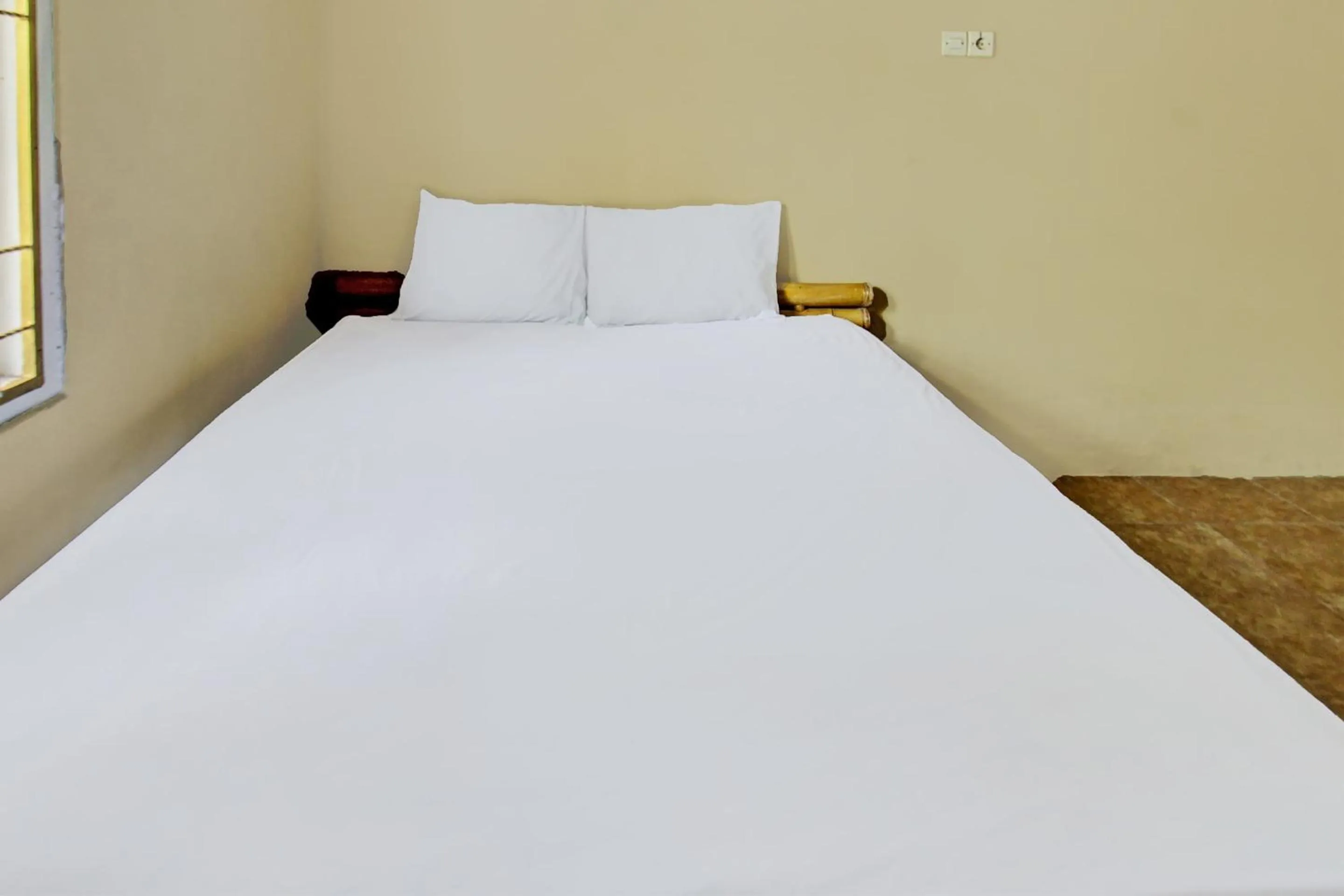 Bedroom, Bed in Hotel O Zahira Homestay Near Ekas Surf School and Service