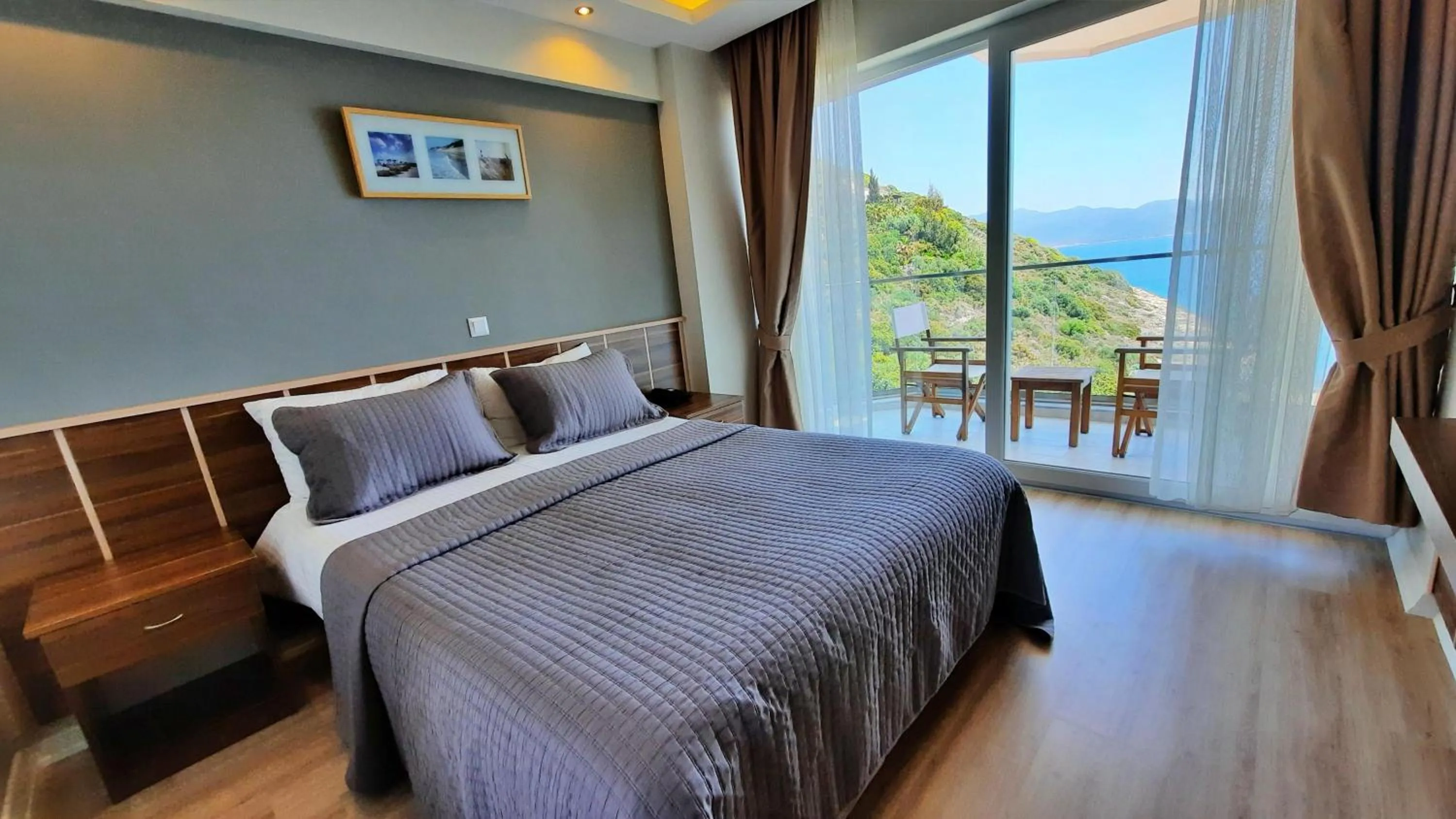 Photo of the whole room, Bed in Aquarius Hotel