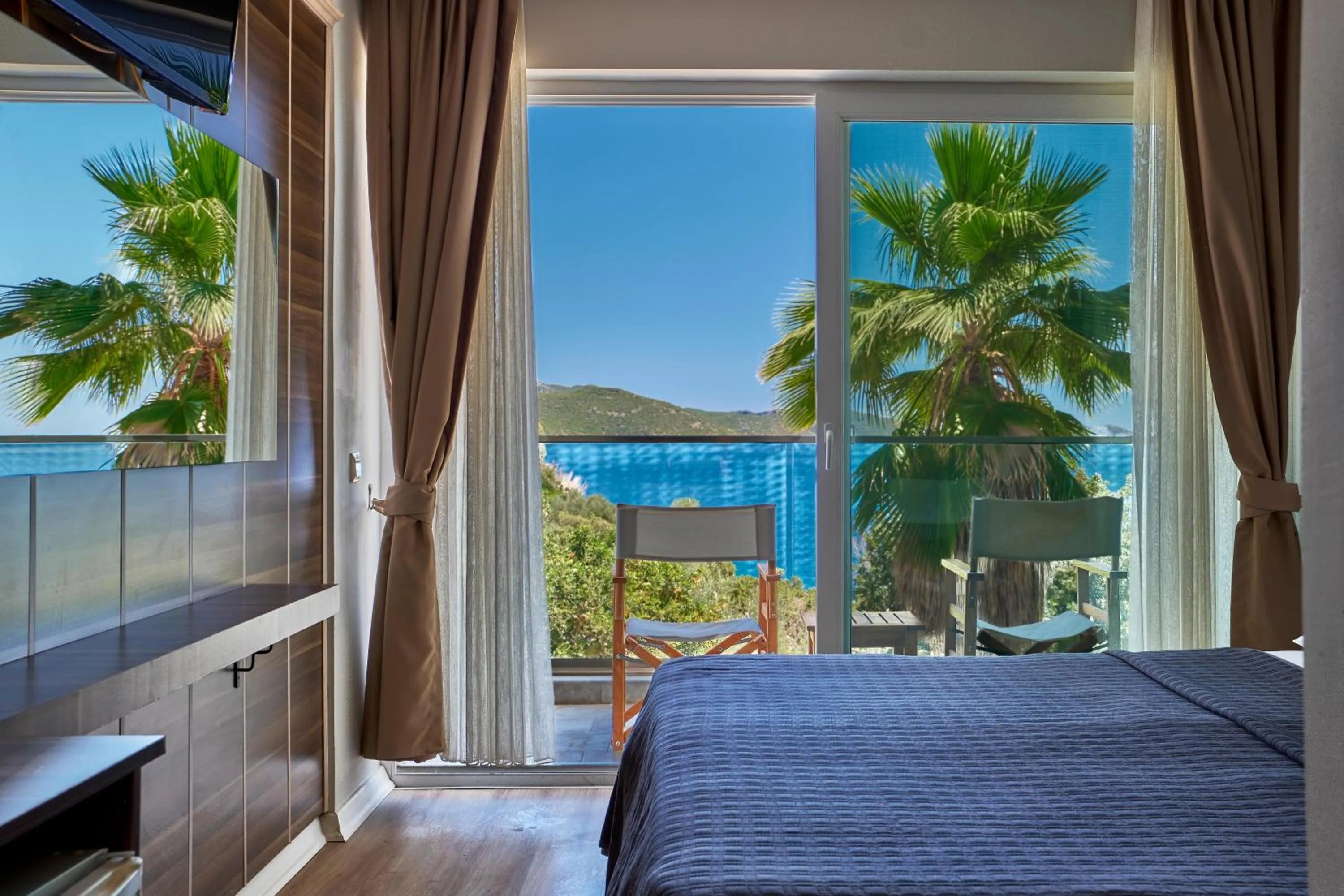 Photo of the whole room, Bed in Aquarius Hotel