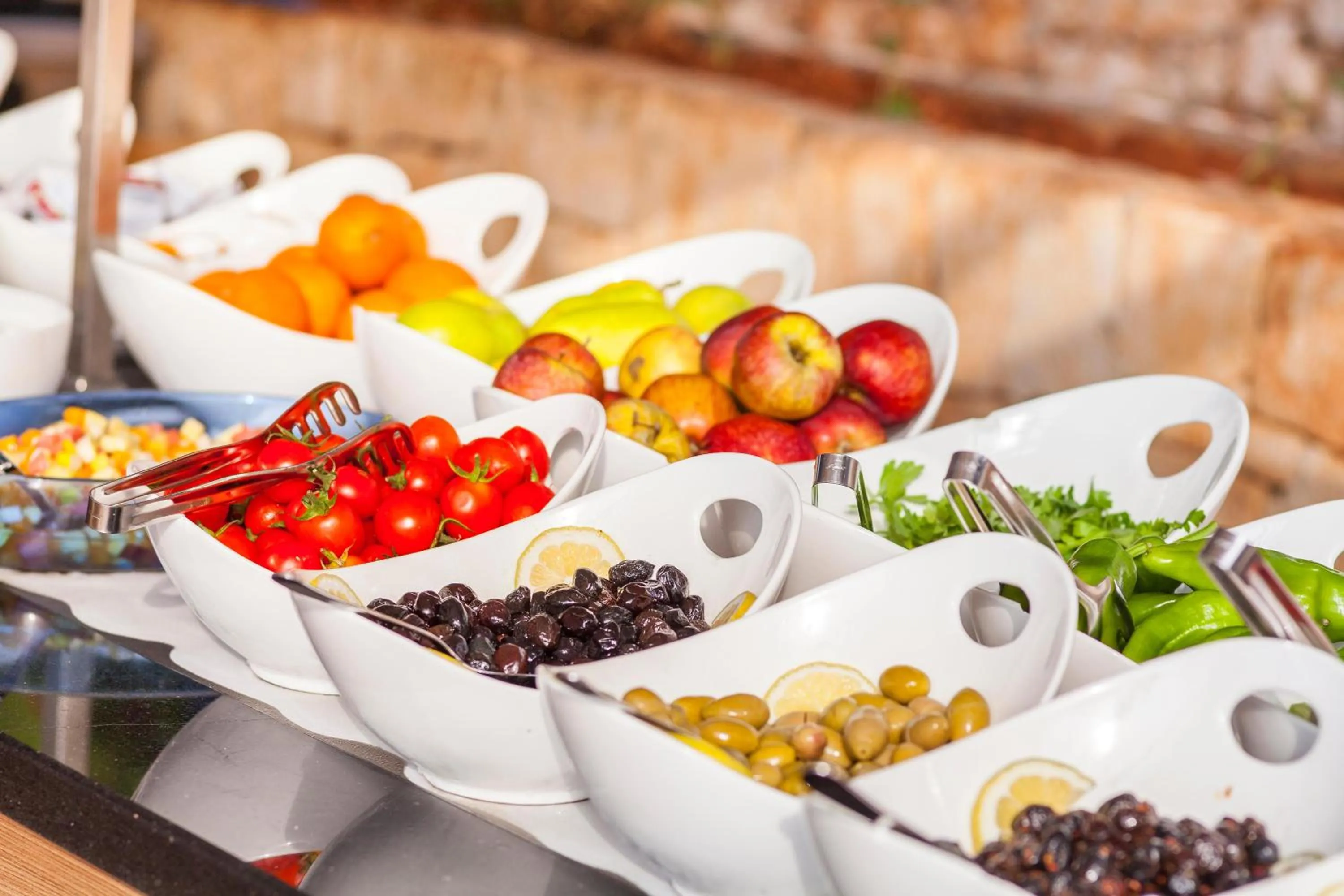 Restaurant/places to eat in Aquarius Hotel