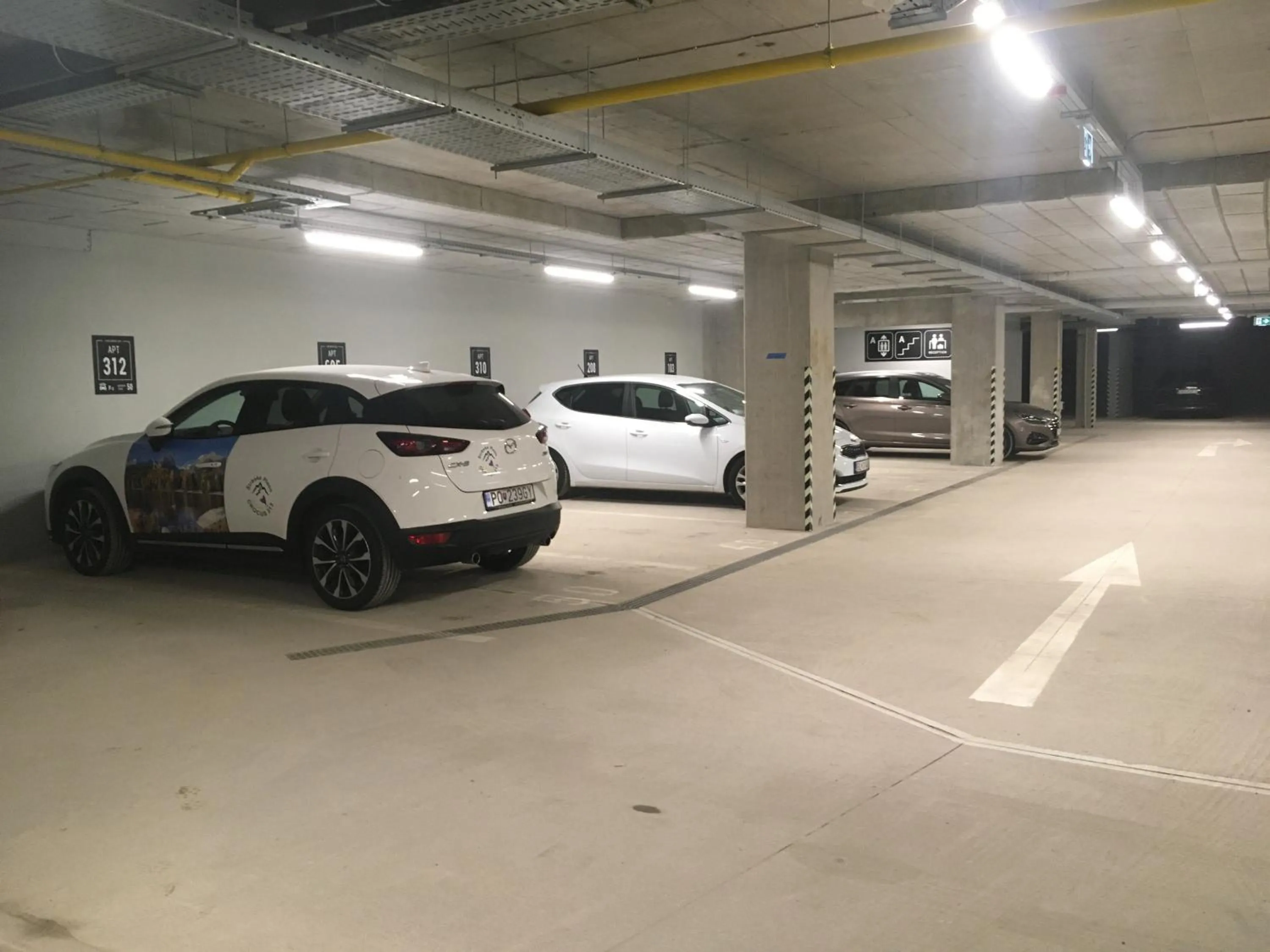 Parking in Apartmán s výhľadom na štíty Ovruč 312