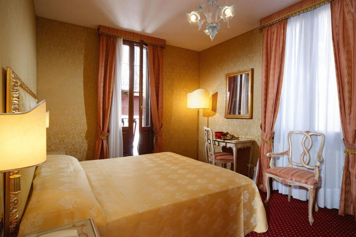 Photo of the whole room, Bed in Hotel Castello