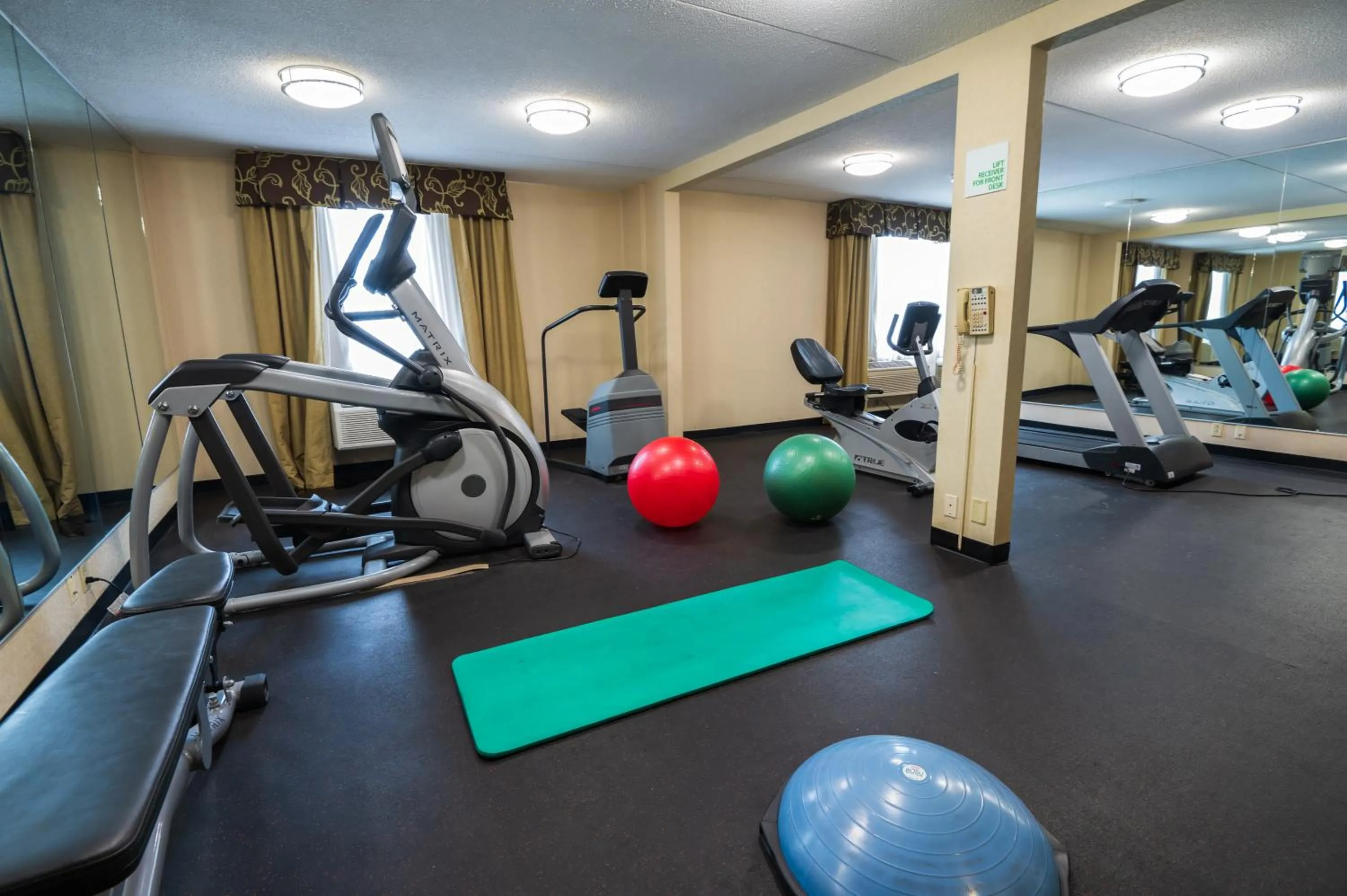 Quality Inn & Suites Downtown Mansfield