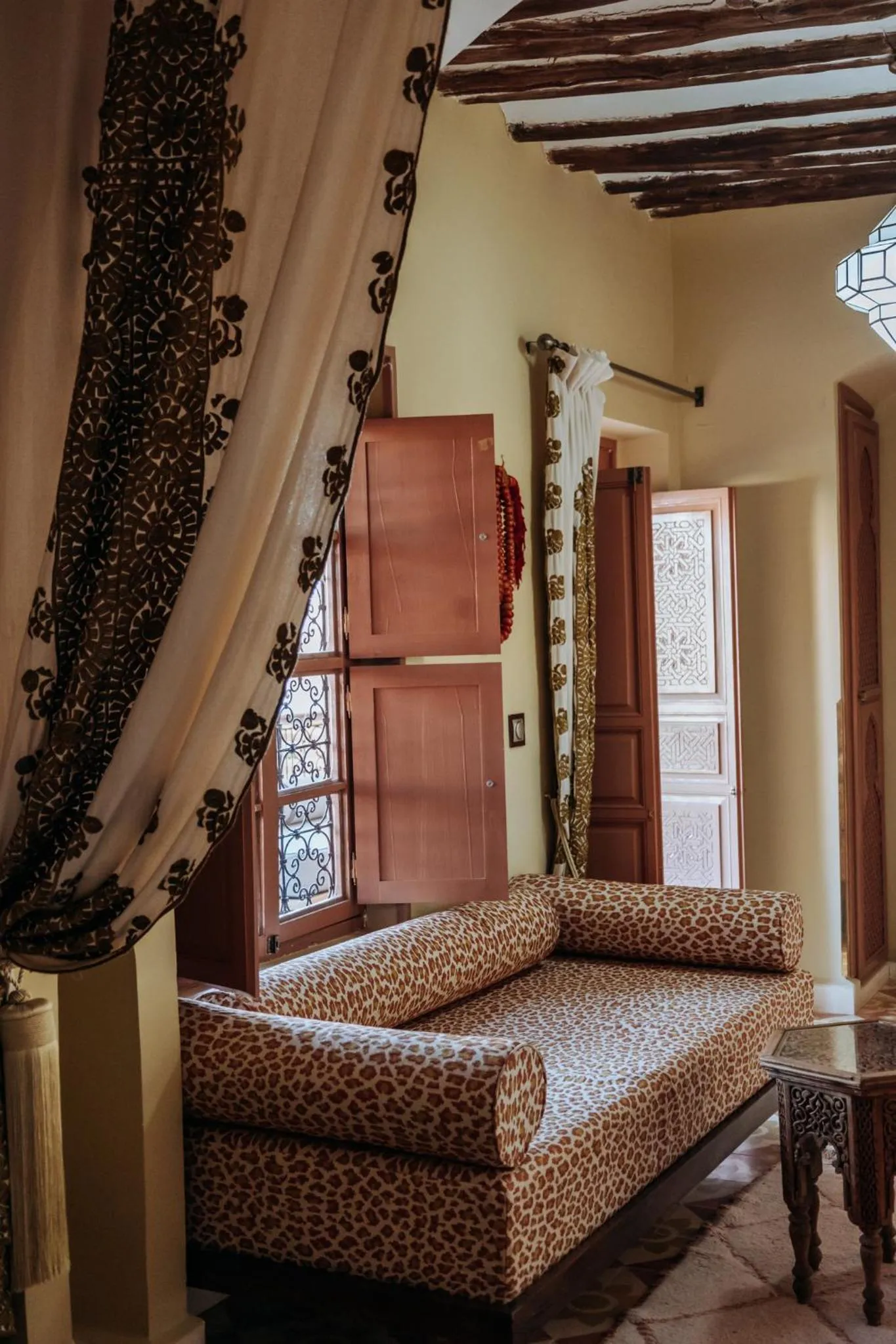 Bedroom, Bed in Riad Ksar Al Amal & Spa