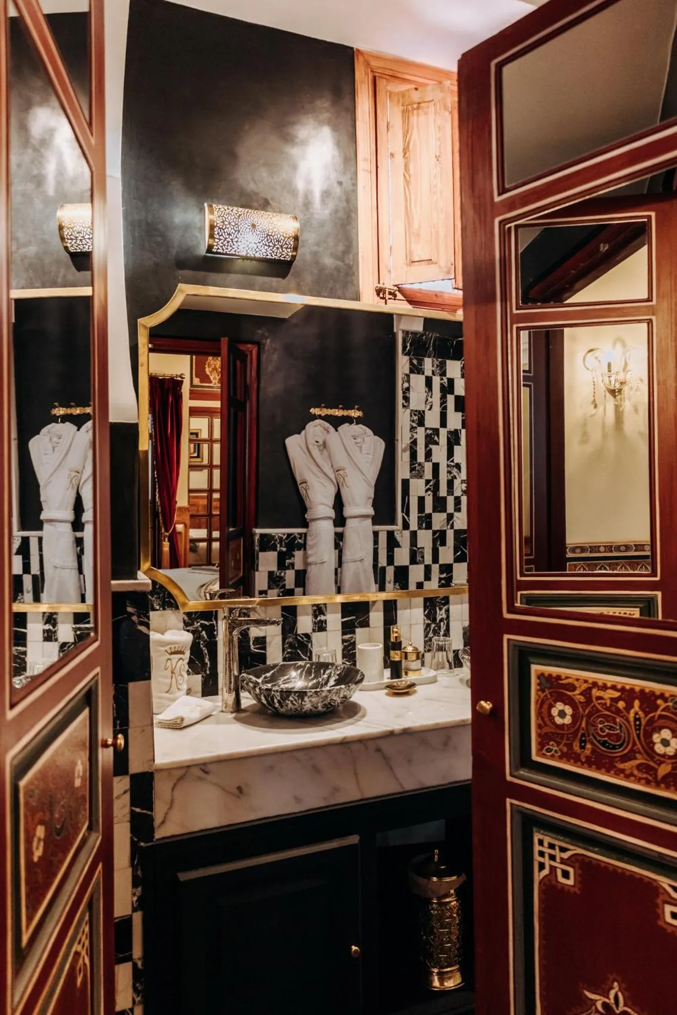 Bathroom in Riad Ksar Al Amal & Spa