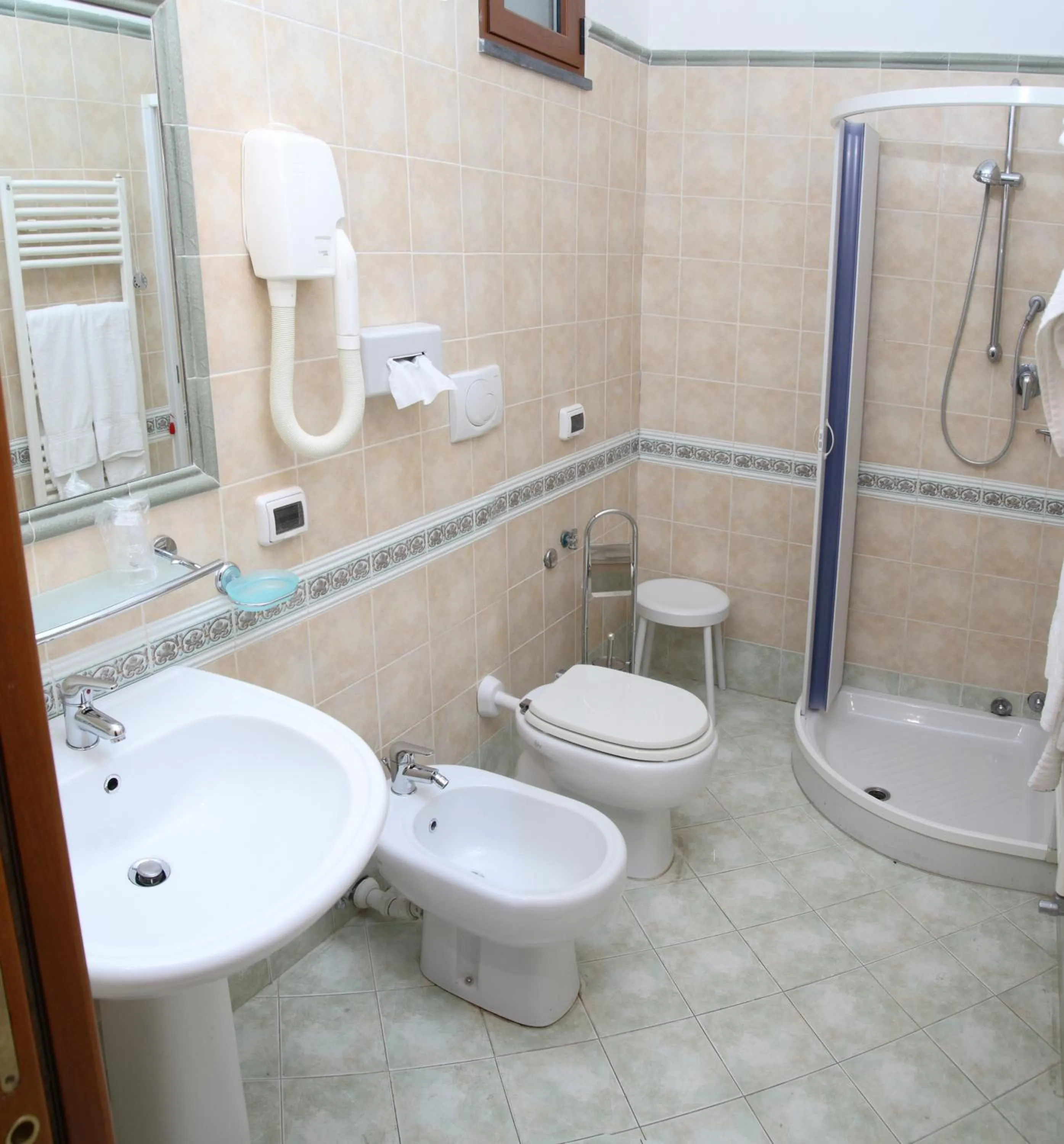 Bathroom in Hotel Due Torri