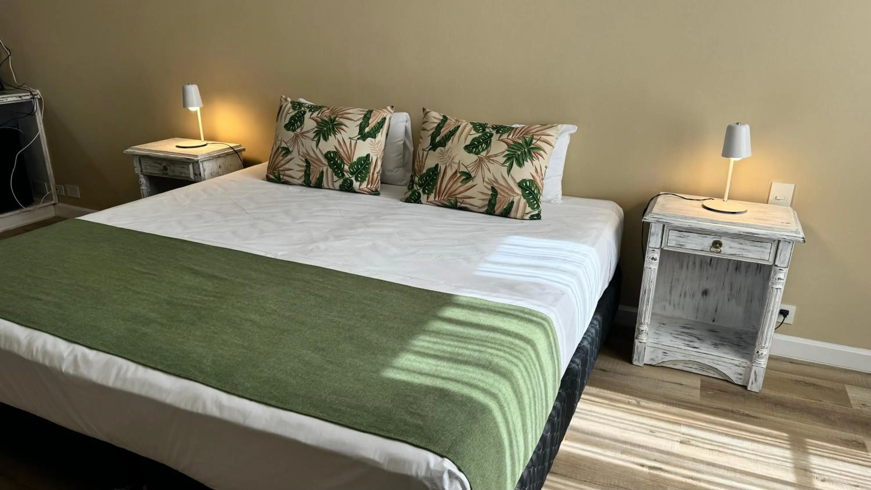 Bedroom, Bed in Gardi Hotel & Suites