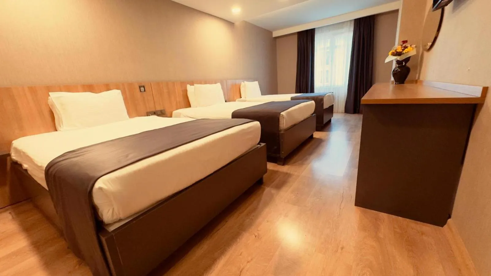 Bed in The Green Park Taksim