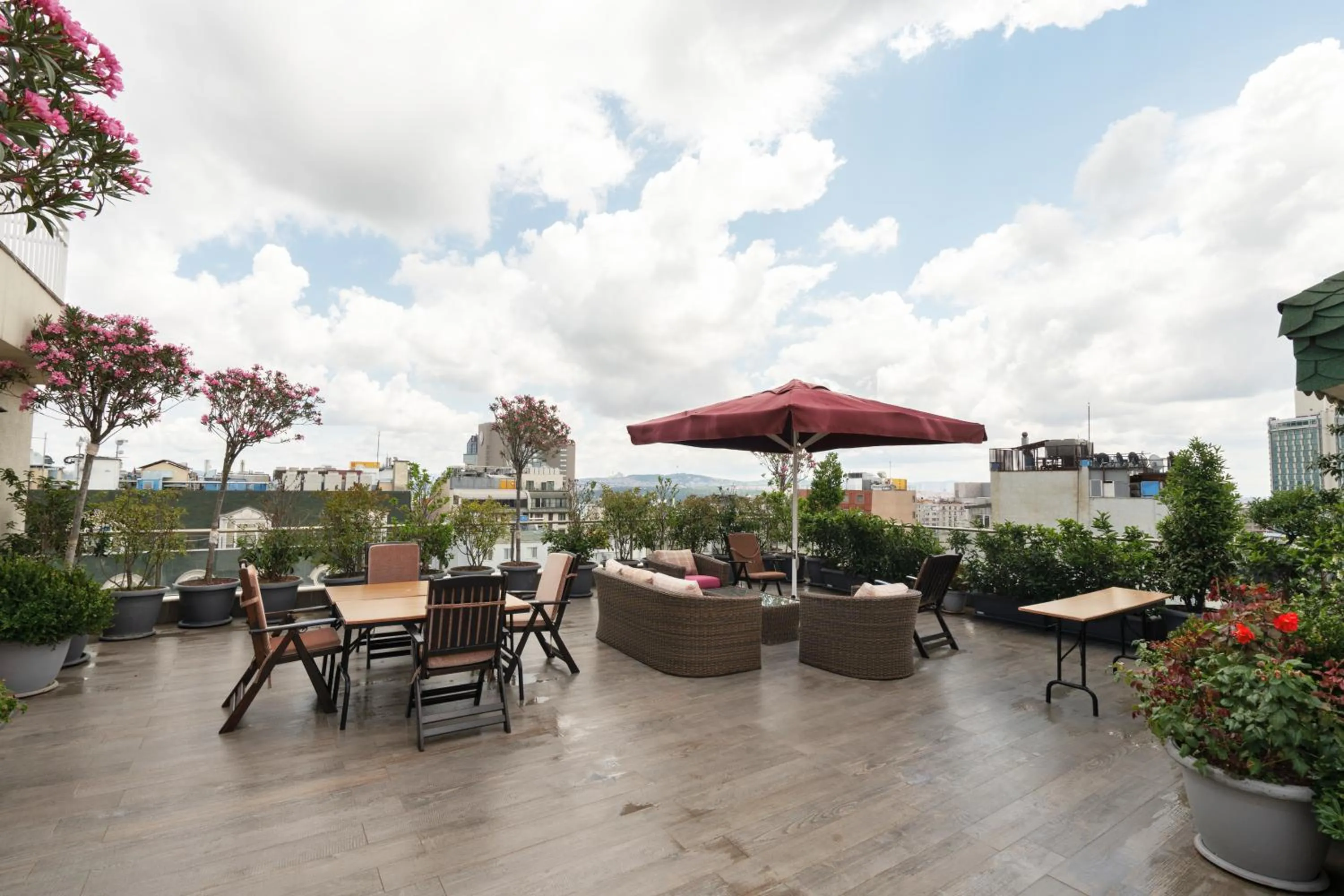 Balcony/Terrace in The Green Park Taksim