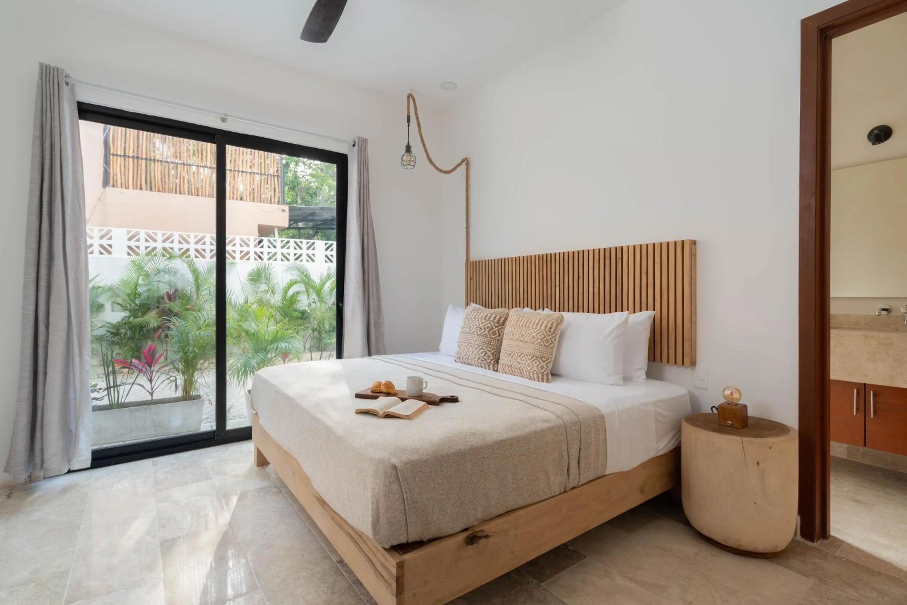 Bed in Tulum Cozy 3 Bedrooms Townhome-Centrally Located-Gated-WIFI