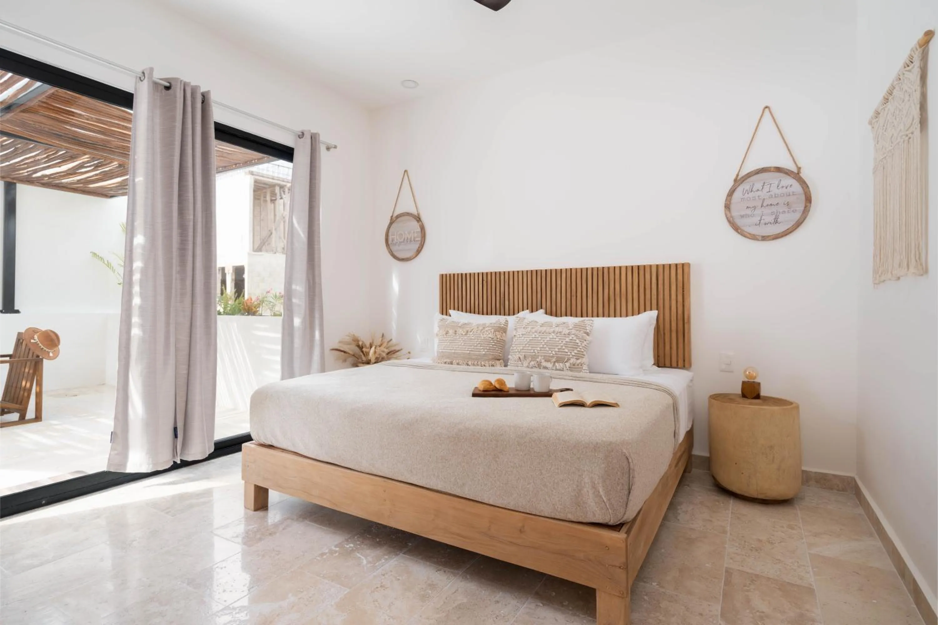 Bed in Tulum Cozy 3 Bedrooms Townhome-Centrally Located-Gated-WIFI