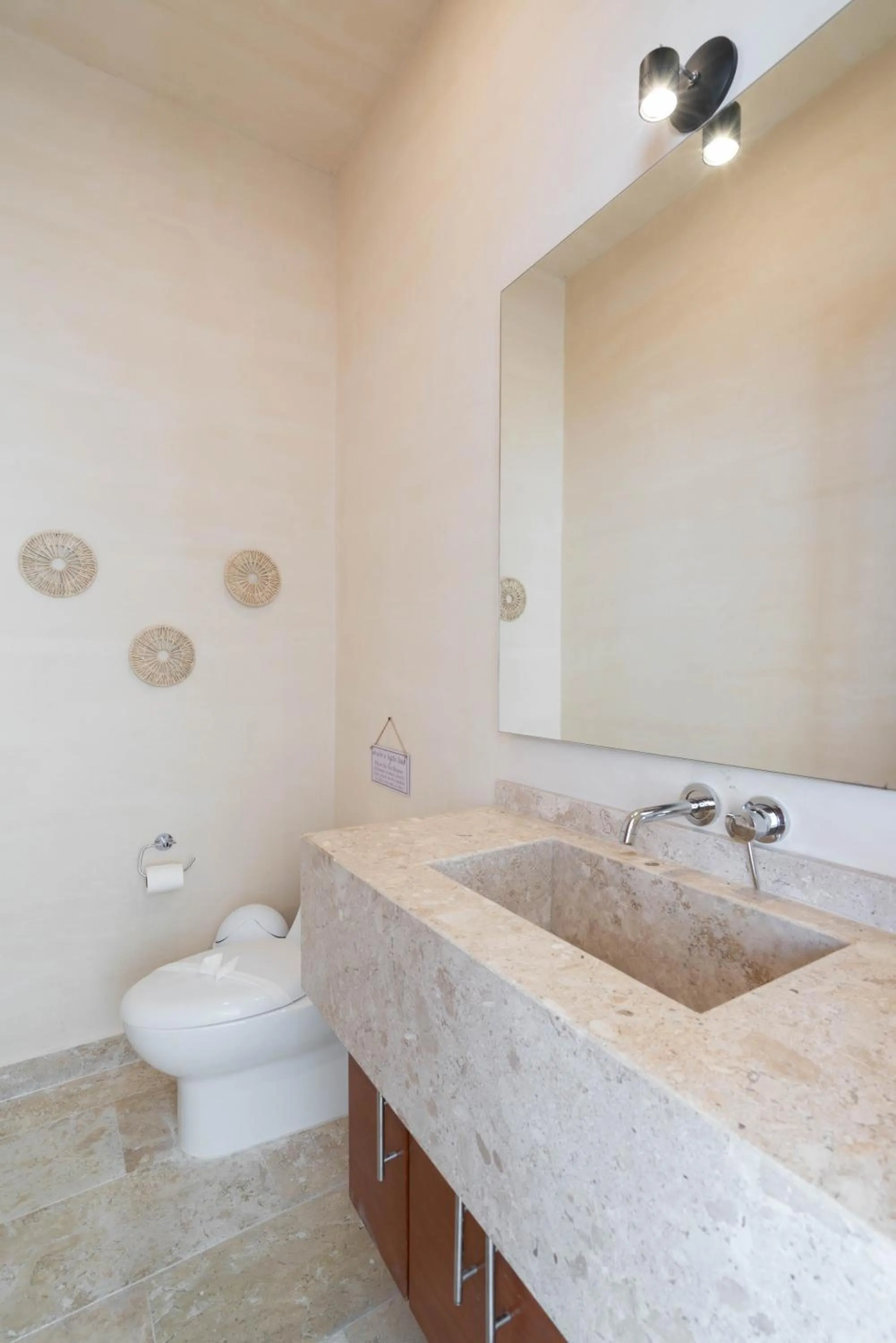 Toilet in Tulum Cozy 3 Bedrooms Townhome-Centrally Located-Gated-WIFI