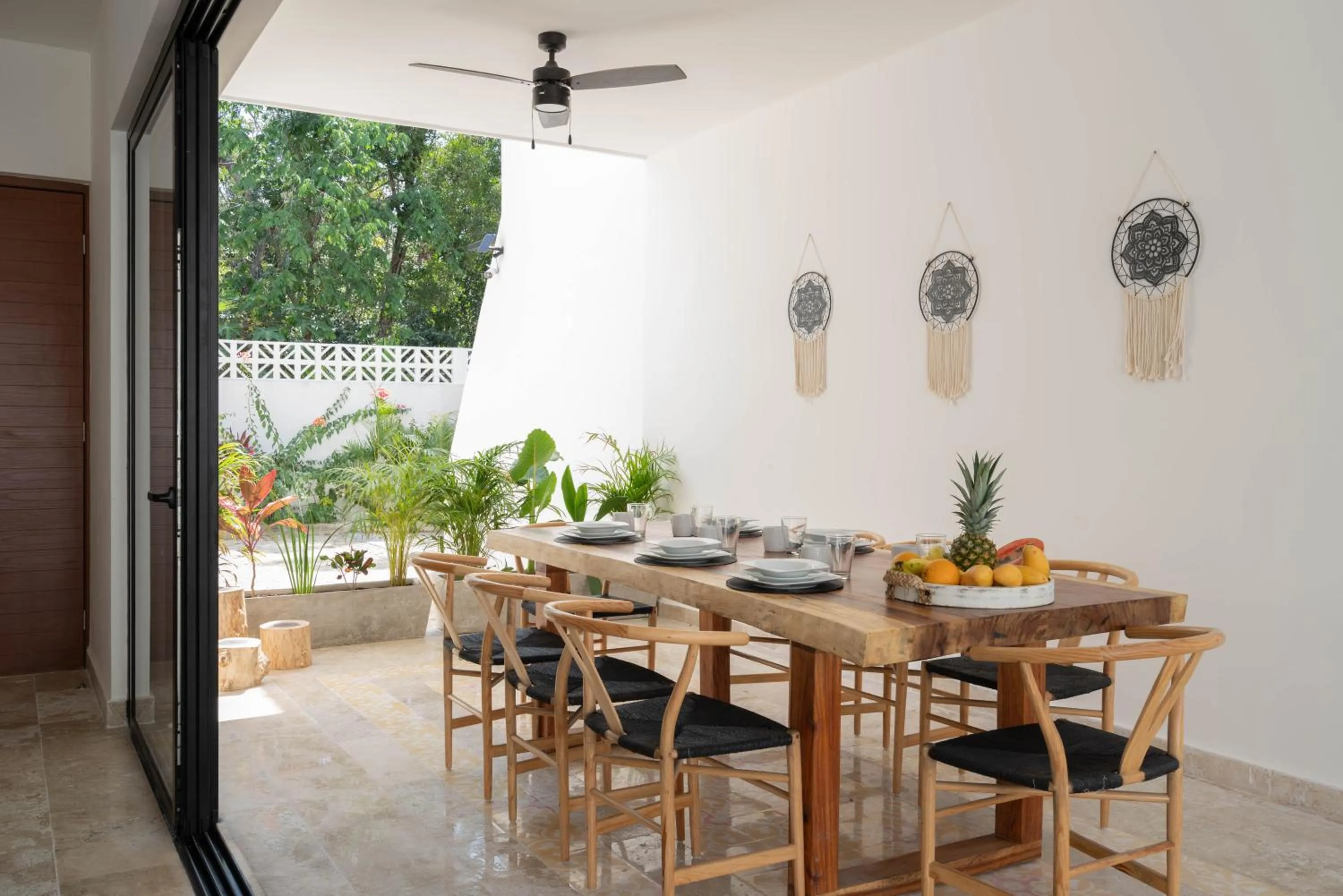 Dining area in Tulum Cozy 3 Bedrooms Townhome-Centrally Located-Gated-WIFI