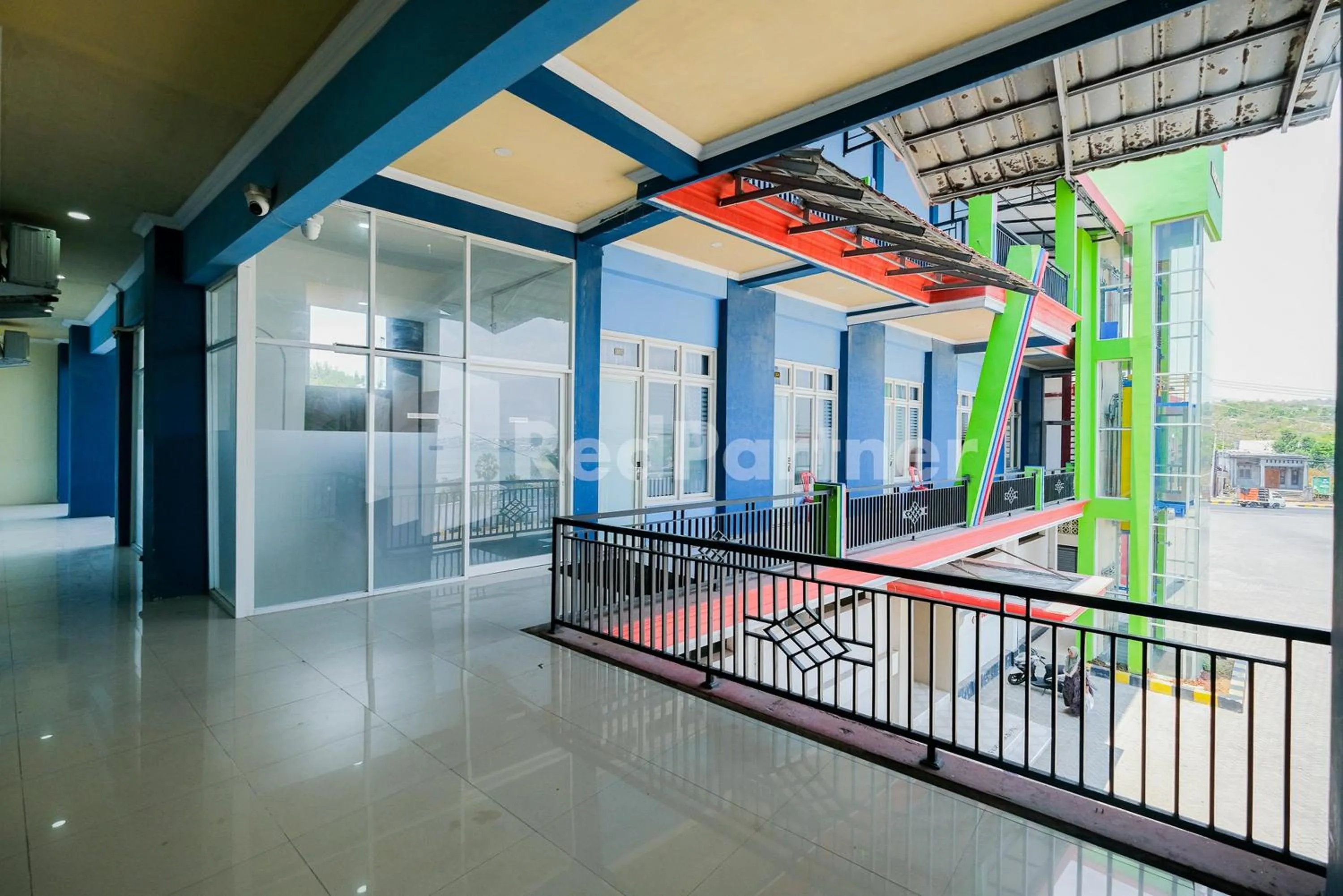 Property building in Grand Kencana Guesthouse Syariah near Wisata Bahari Lamongan