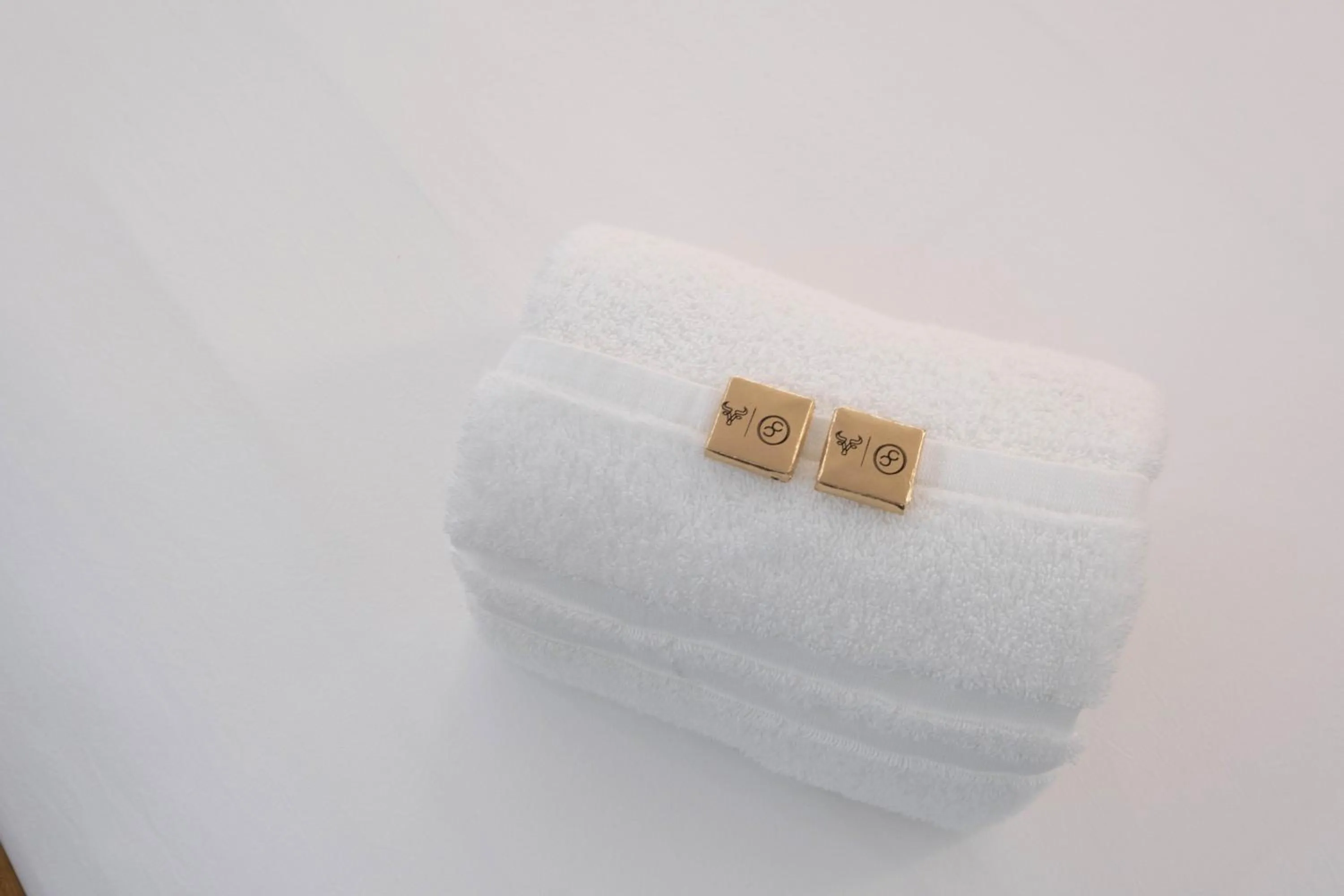 Bed in Cactus Cove Inn and Suites