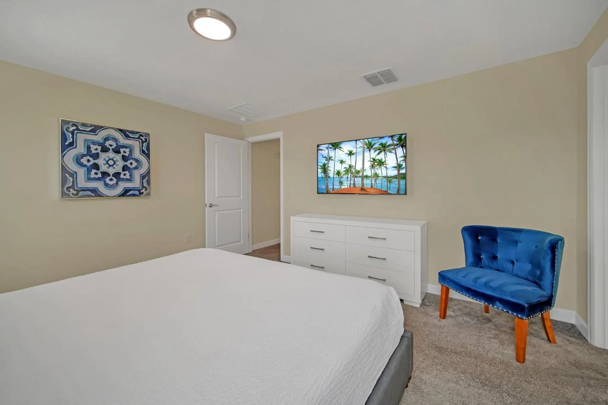 Bed in 600 Pebble Beach Drive