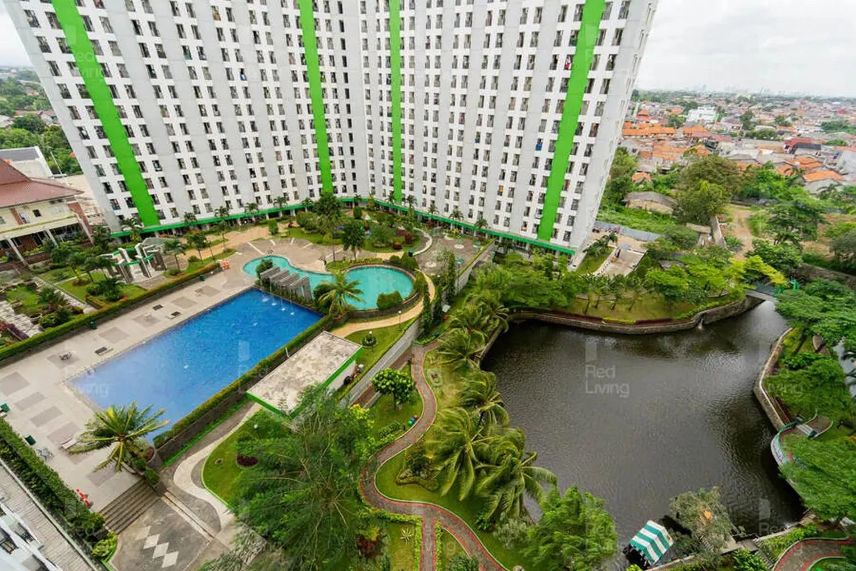 Property building in RedLiving Apartemen Green Lake View Ciputat - Hanna Property Tower B