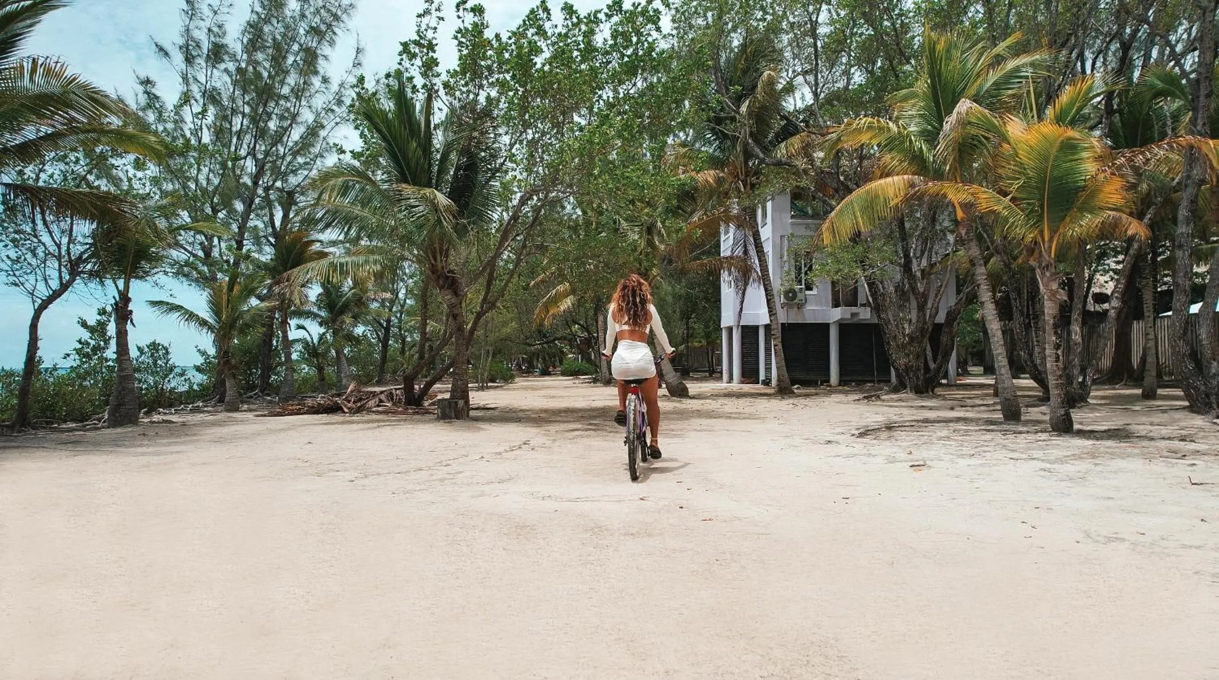 Activities in Thatch Caye Resort a Muy'Ono Resort