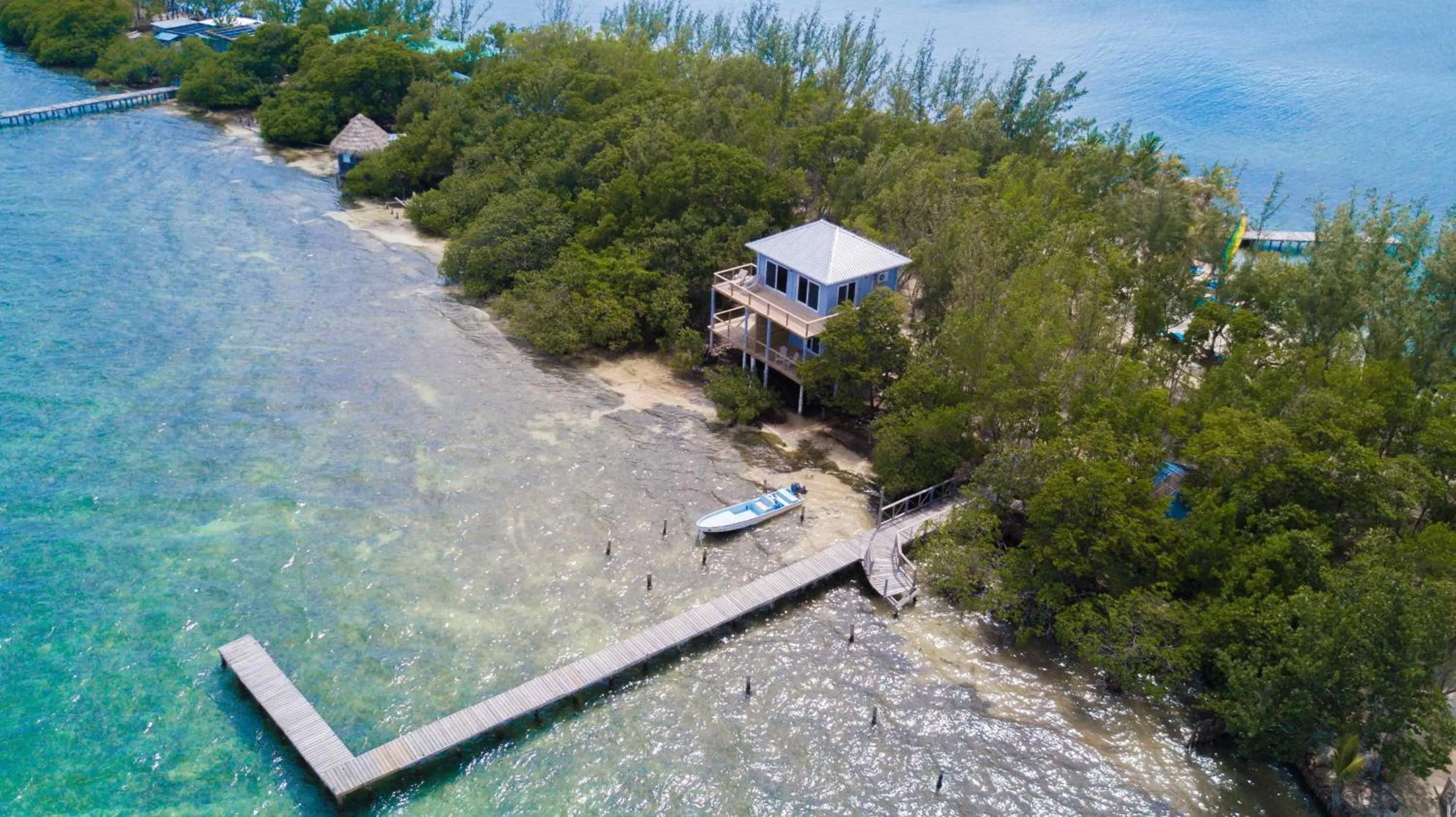 Sea view in Thatch Caye Resort a Muy'Ono Resort