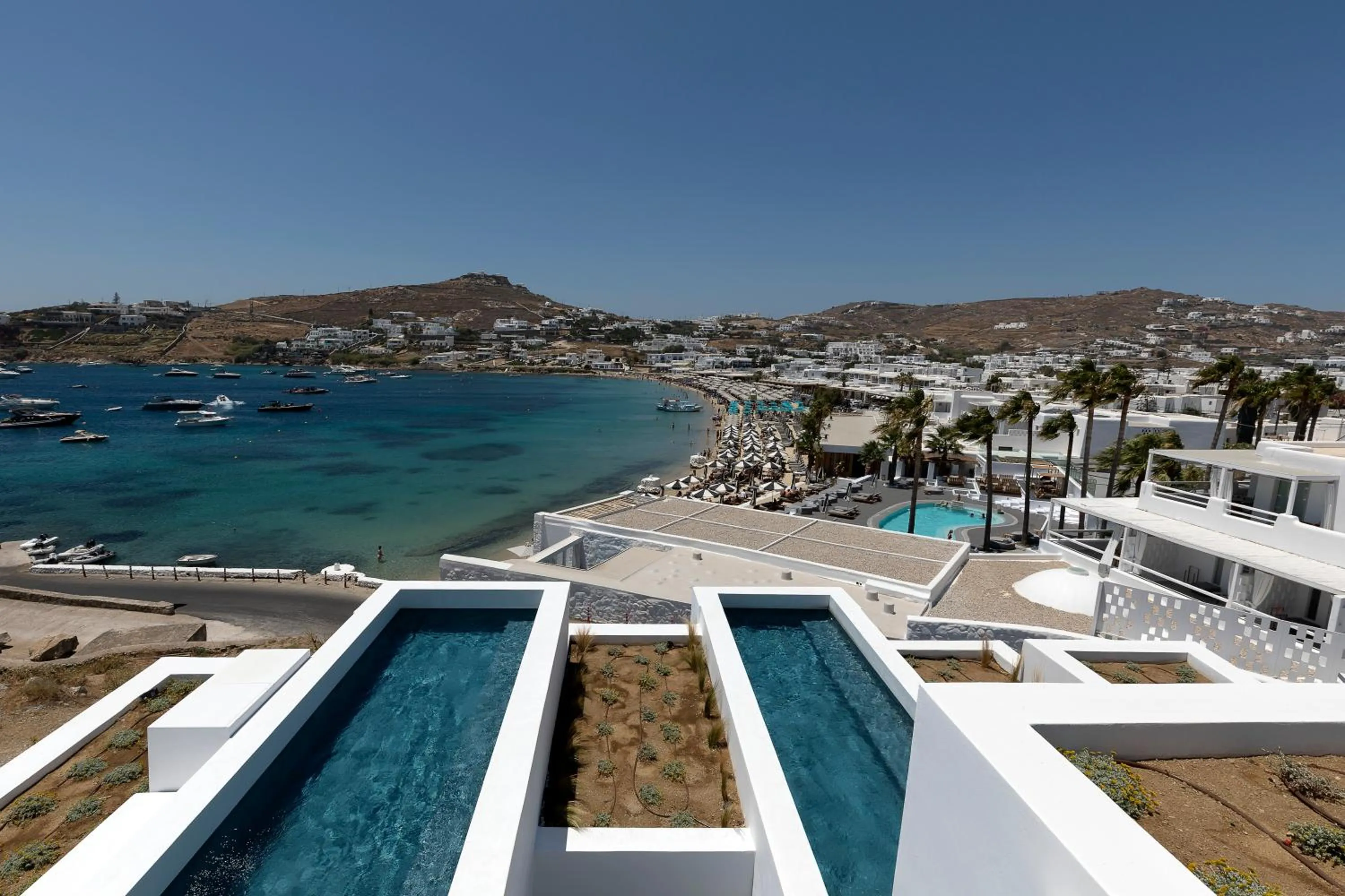 Property building in CUBIC Mykonos Seafront Design Suites
