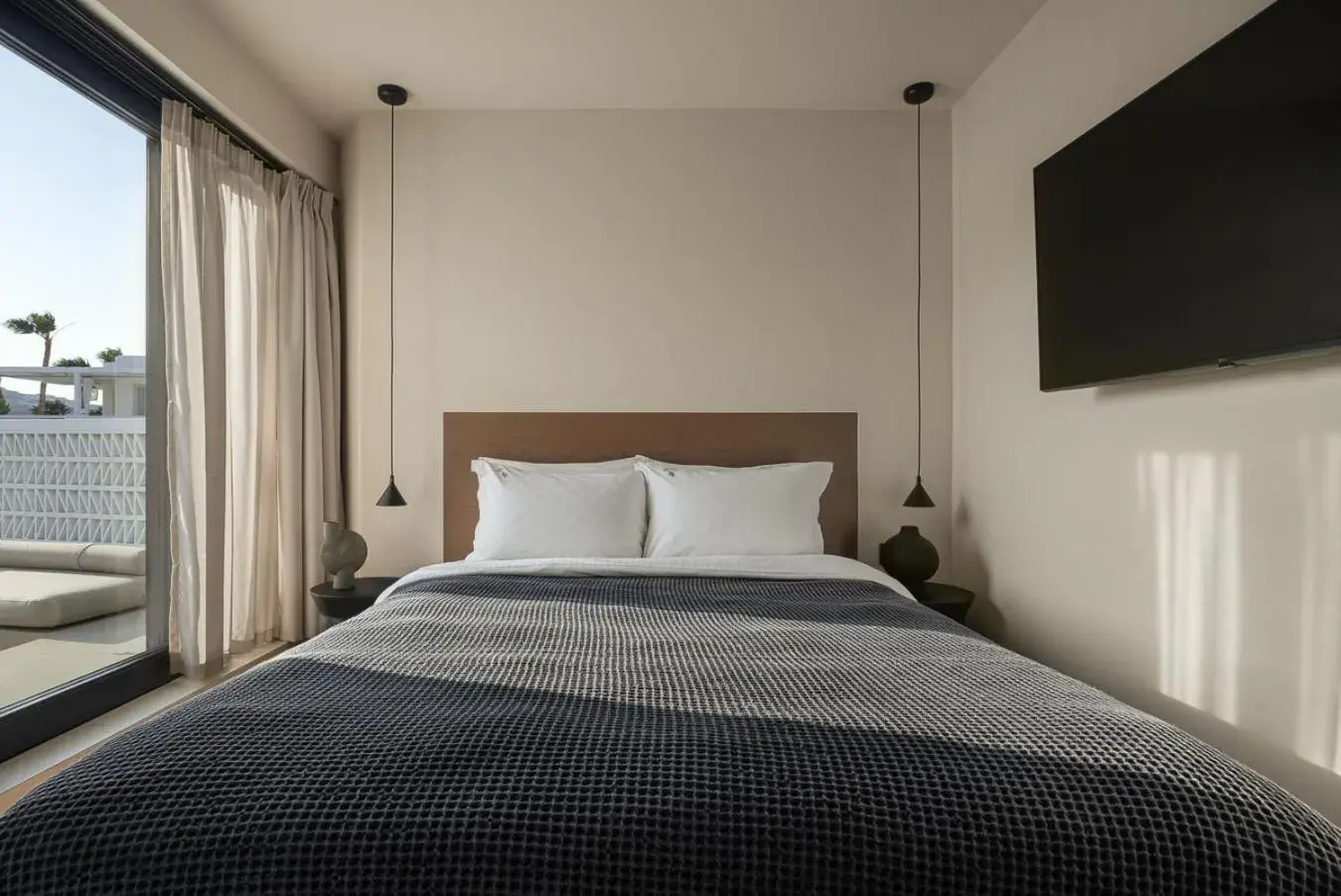 Lover's Suite with Sea View & Mini Pool in CUBIC Mykonos Seafront Design Suites Lover's Suite with Sea View & Mini Pool in CUBIC Mykonos Seafront Design Suites