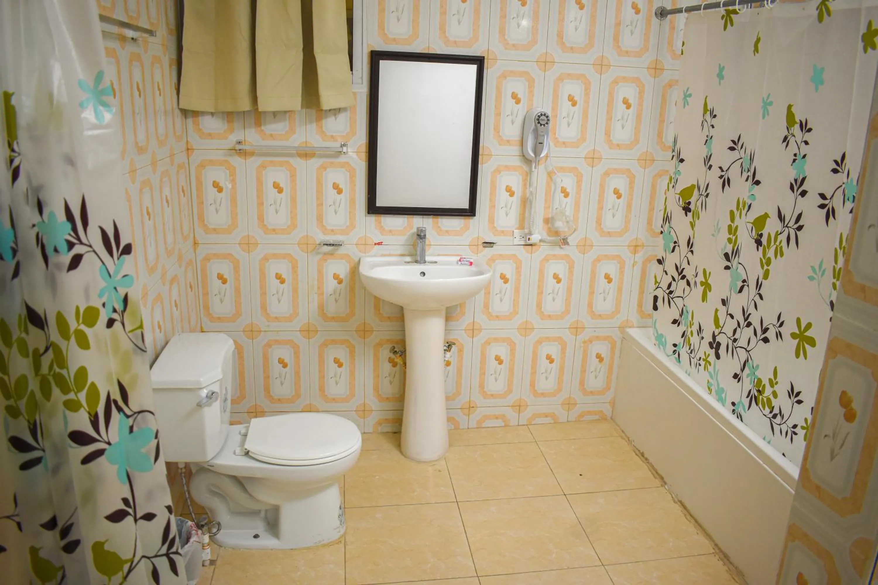 Toilet in La Pepiniere Hotel