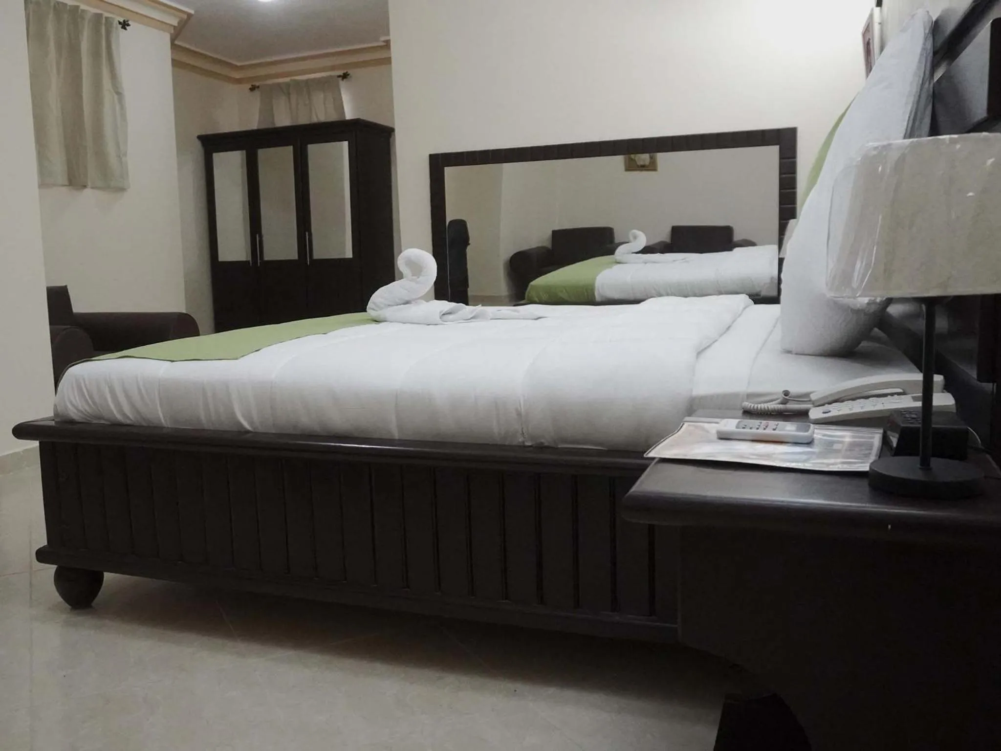 Bedroom, Bed in La Pepiniere Hotel