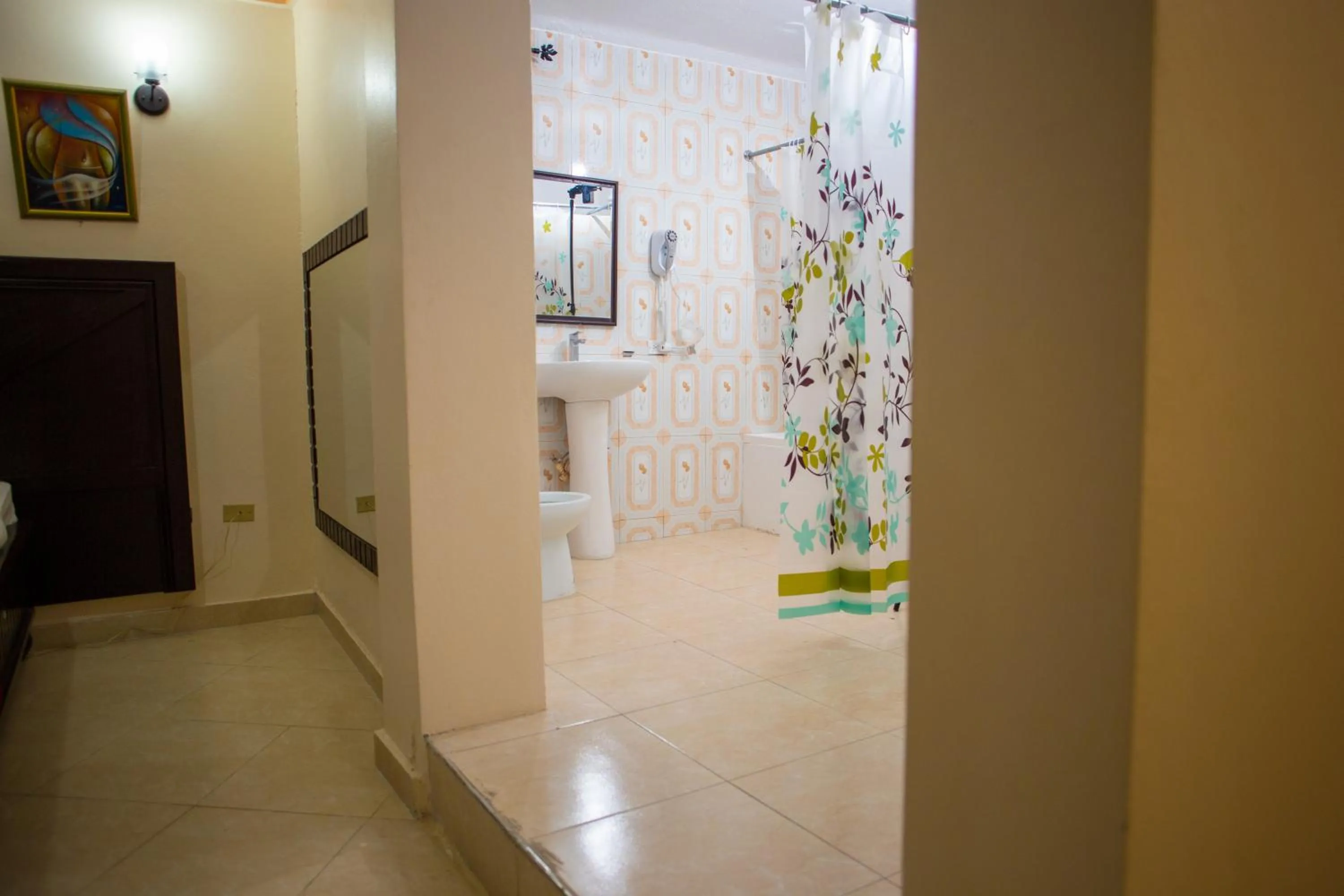 Bathroom in La Pepiniere Hotel