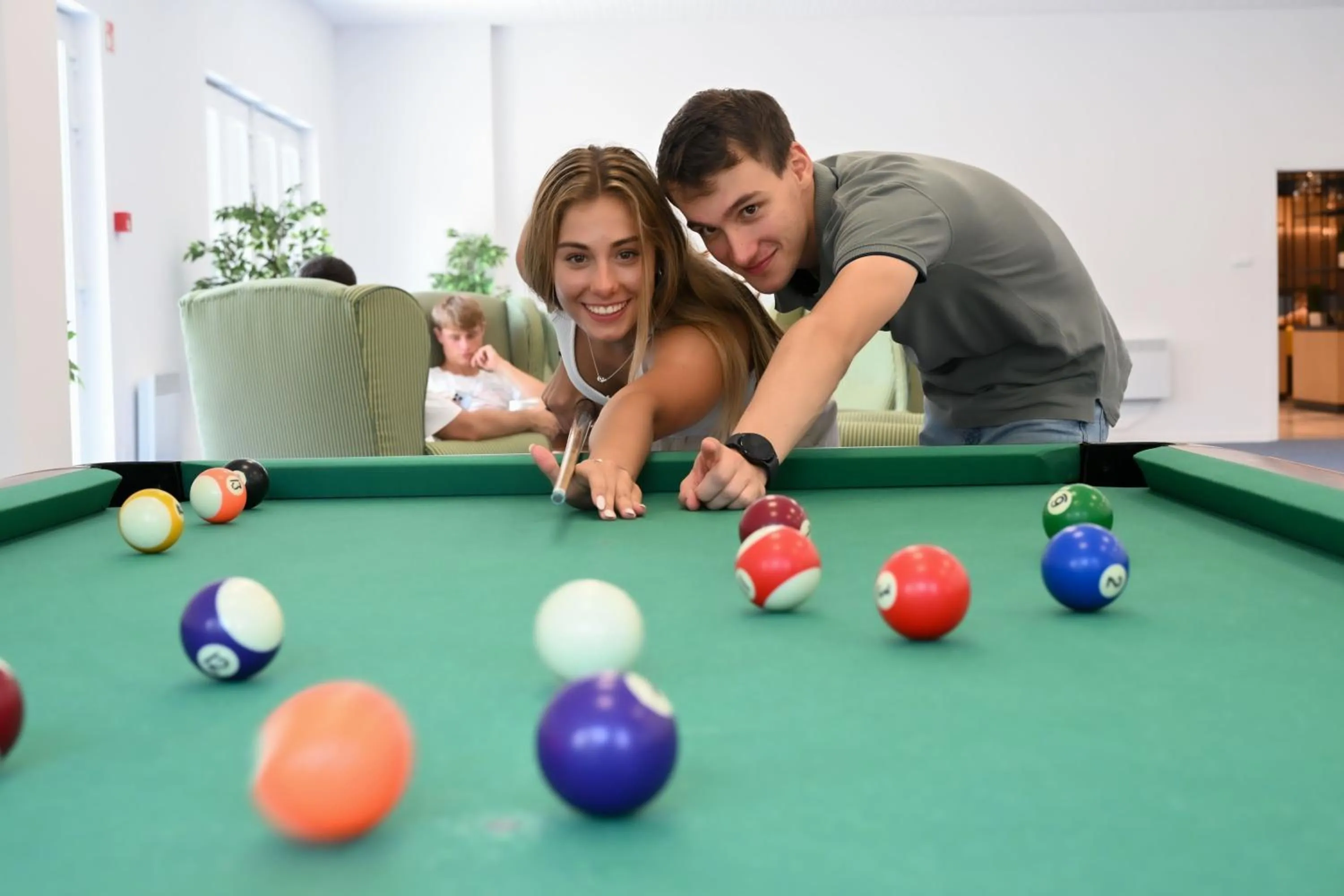 Billiard in Lelle Hotel