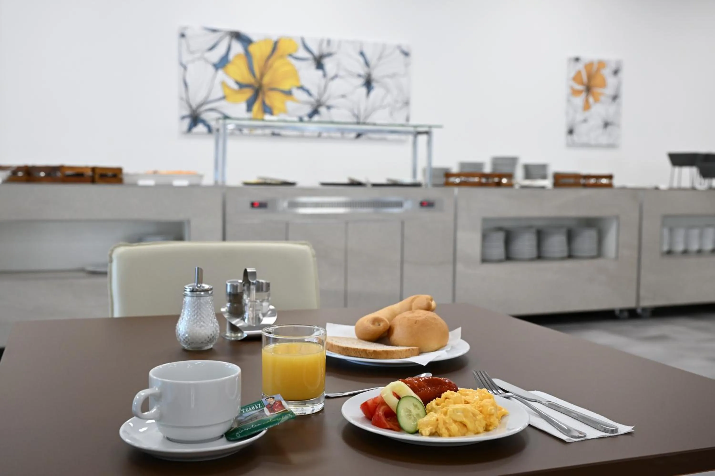 Breakfast in Lelle Hotel