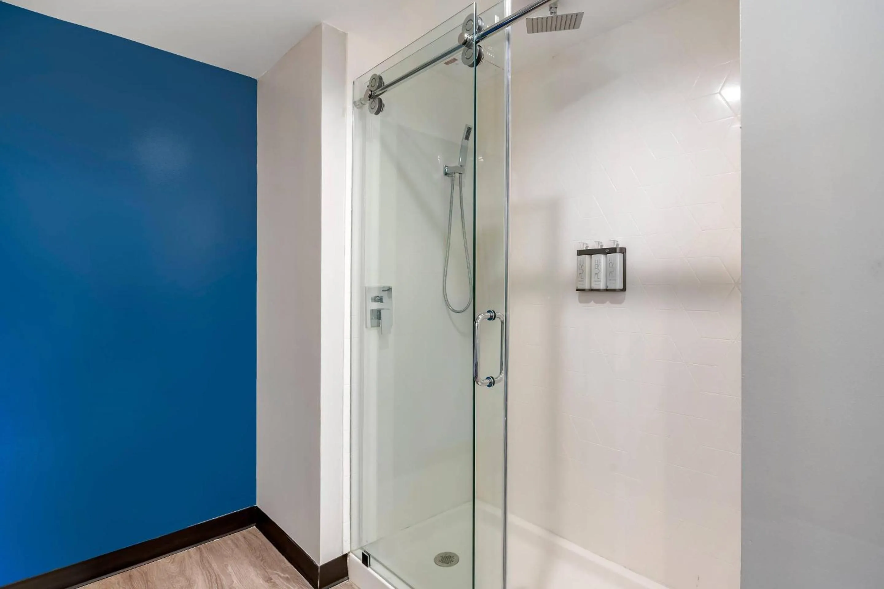 Bedroom in Cambria Hotel Orlando near Universal Theme Parks