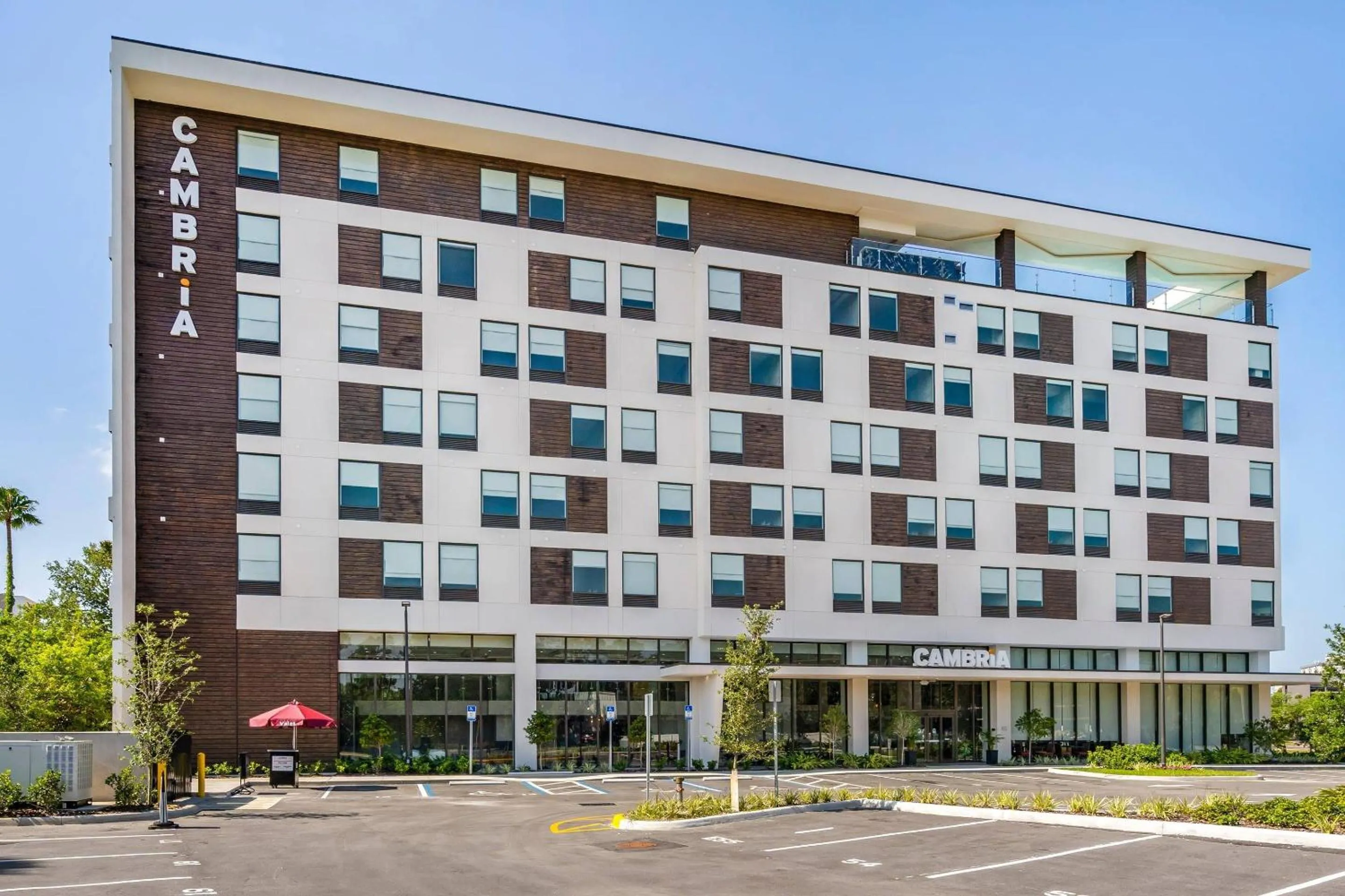 Property building in Cambria Hotel Orlando near Universal Theme Parks