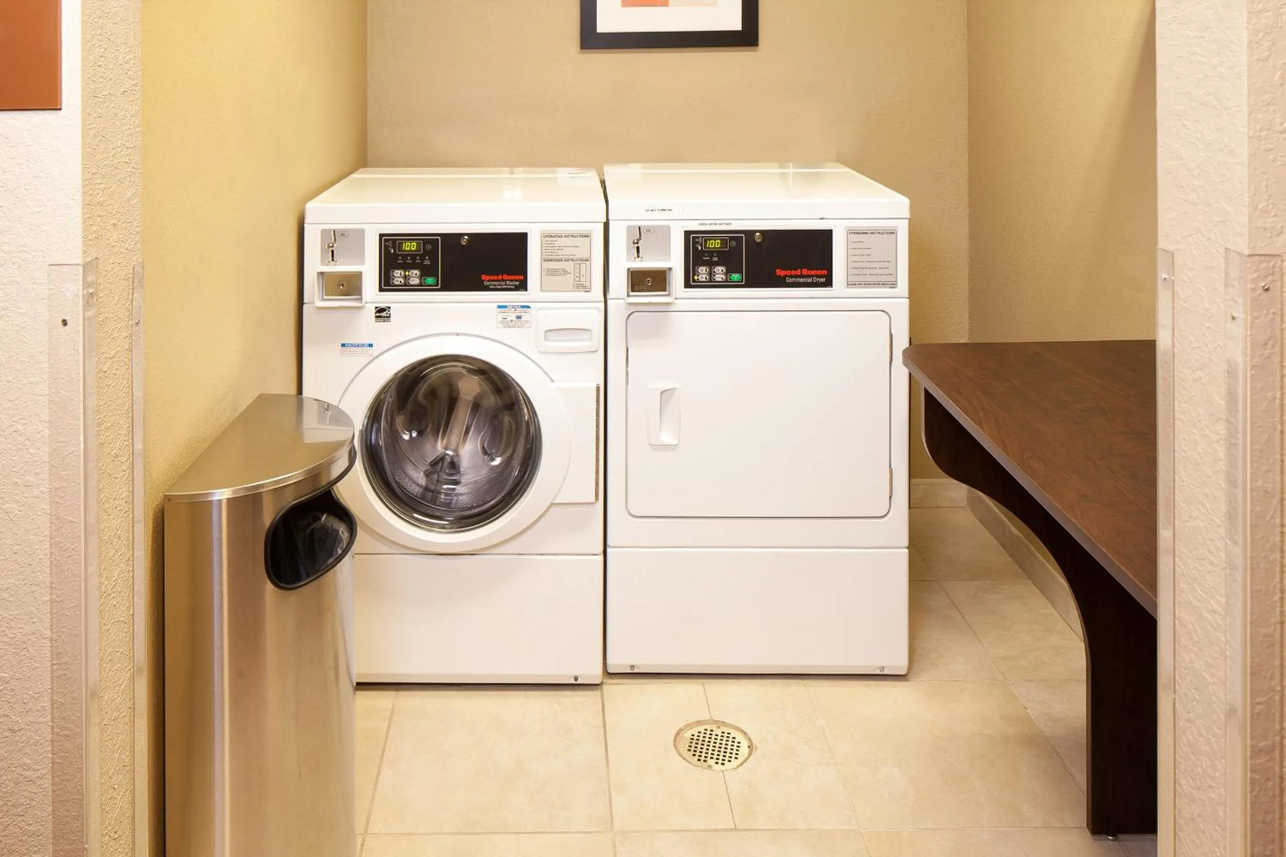 Microtel Inn & Suites by Wyndham St Clairsville - Wheeling